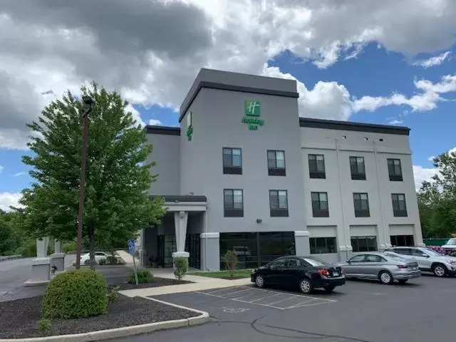 Property Building in Holiday Inn - Cheshire - Southington, an IHG Hotel