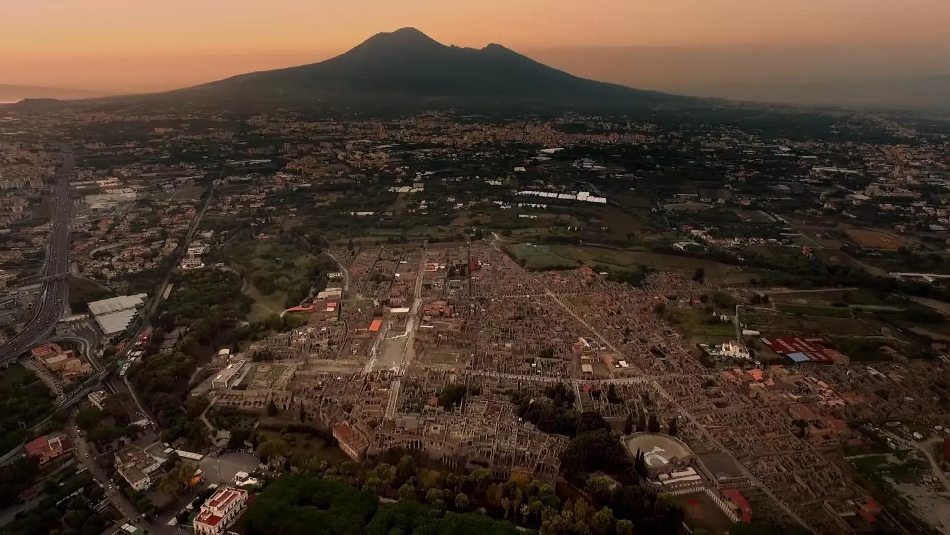 Nearby landmark, Bird's-eye View in Villa Ettore