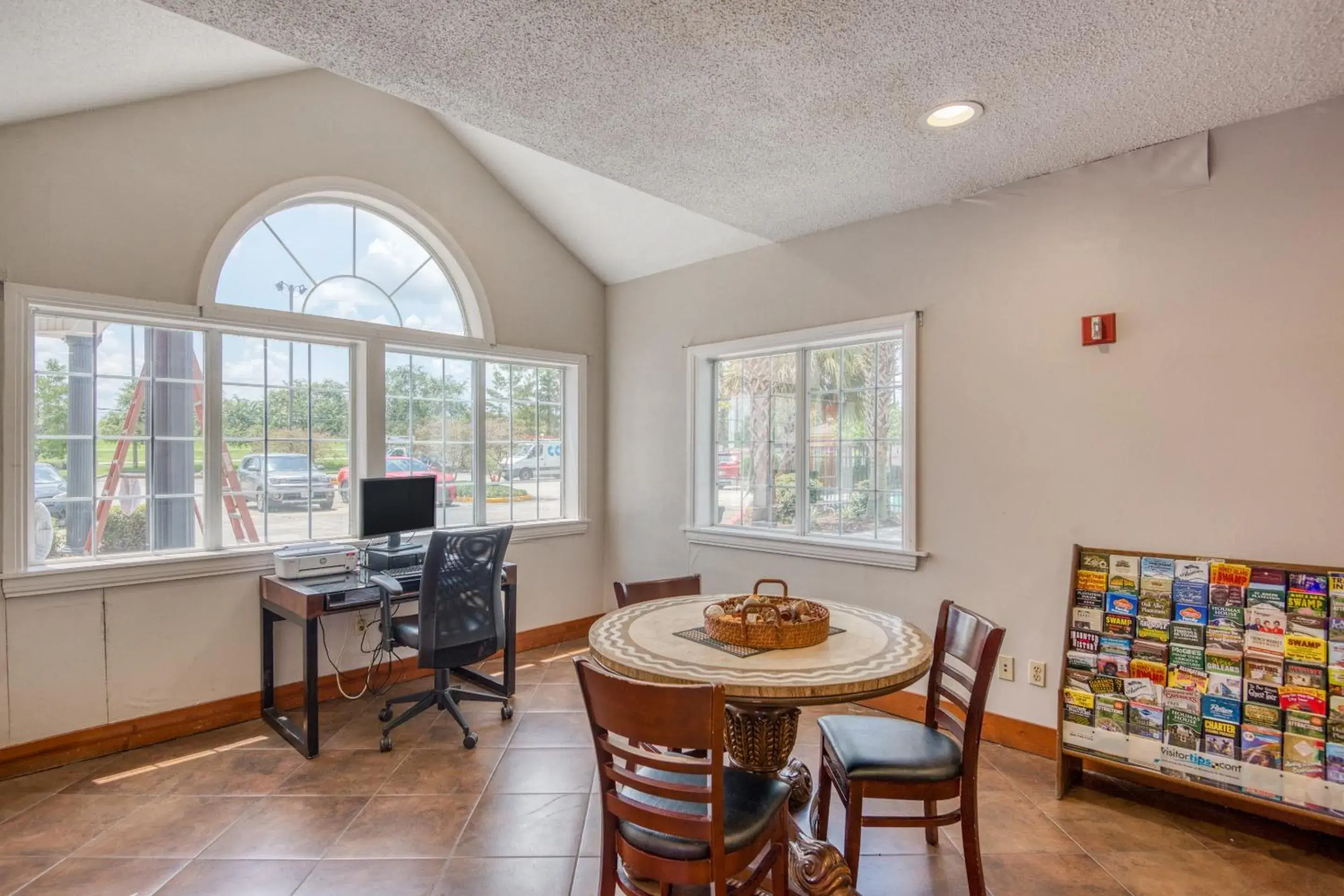 Business facilities, Dining Area in Trident Inn & Suites, Baton Rouge