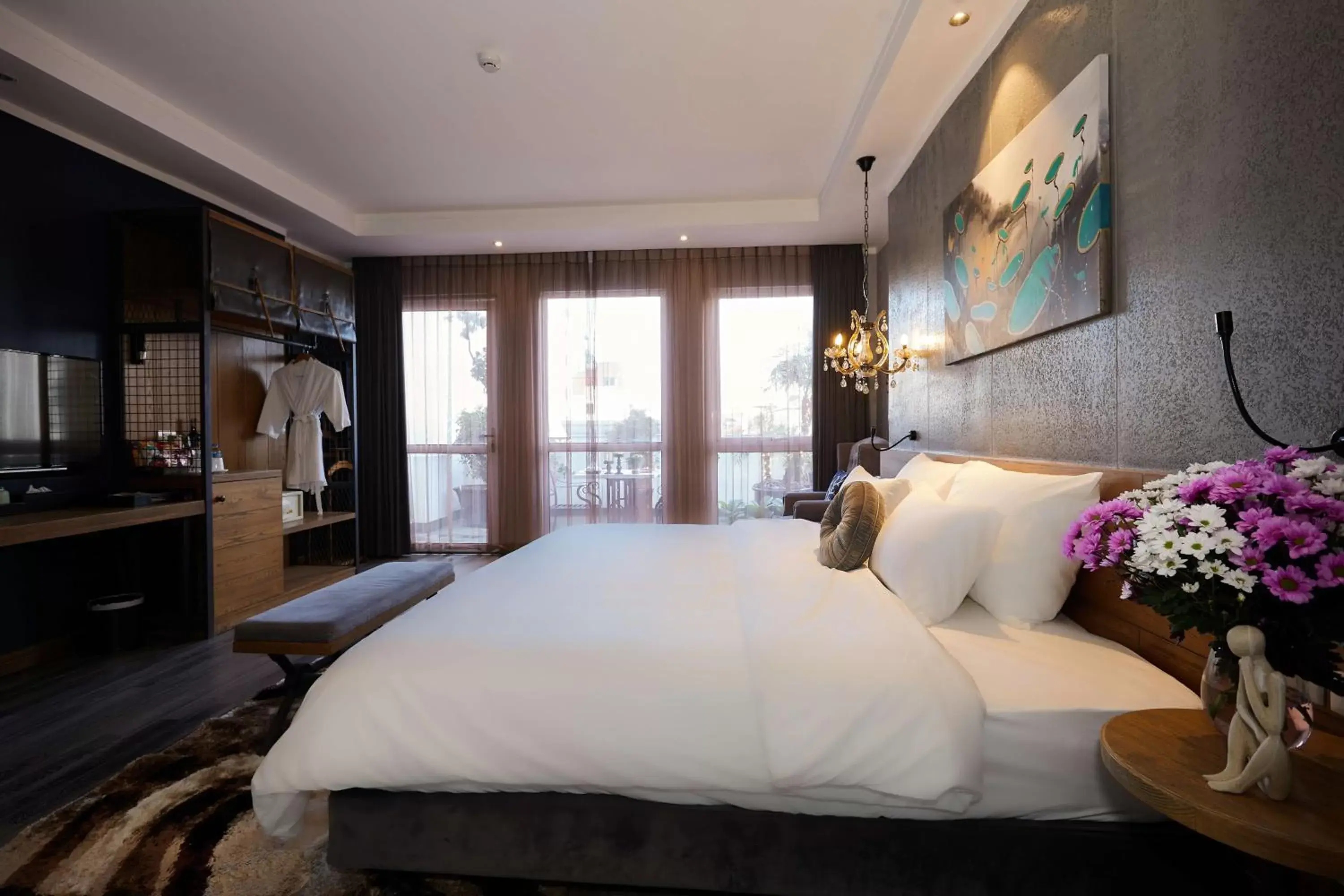 Photo of the whole room, Bed in HaNoi Calido Hotel Photo of the whole room, Bed in HaNoi Calido Hotel