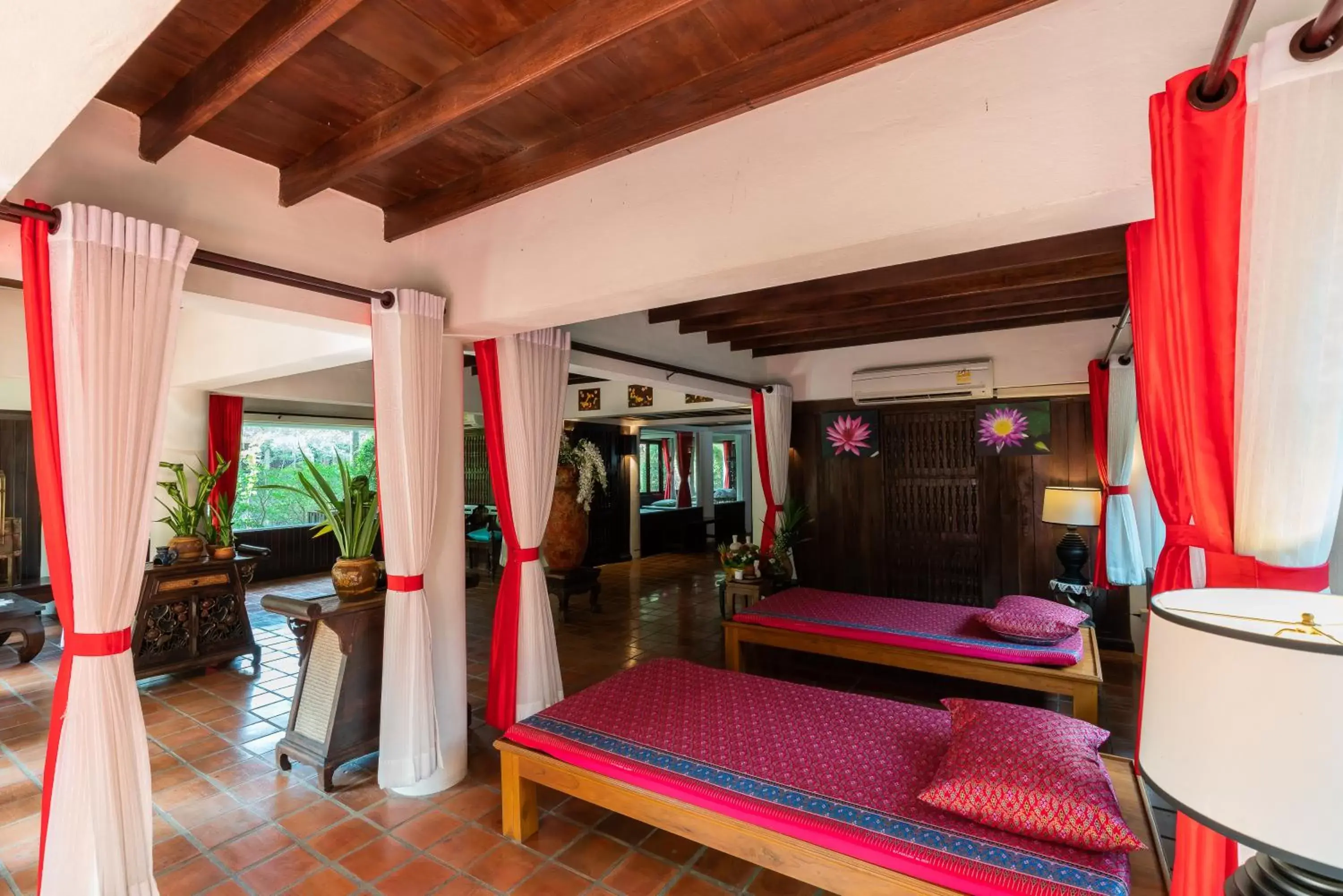 Massage in Legendha Sukhothai Hotel - SHA certified