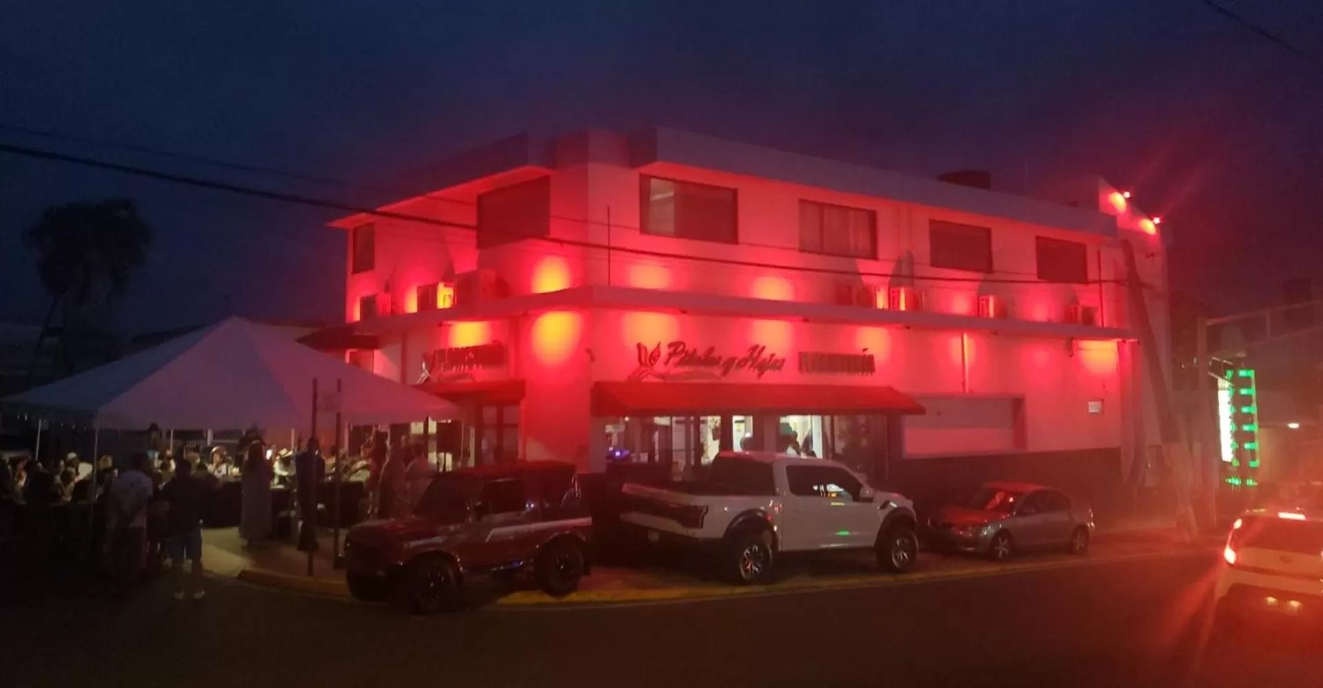 Property building in Itza-Bella Suites