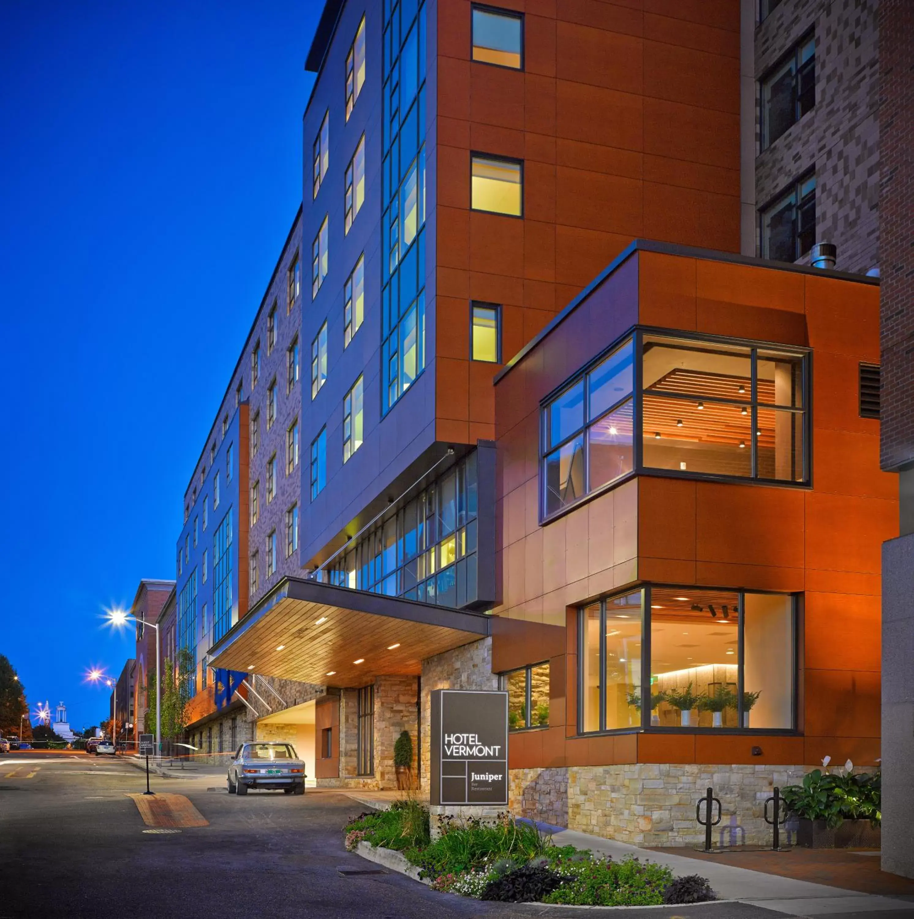 Facade/entrance, Property Building in Hotel Vermont Burlington