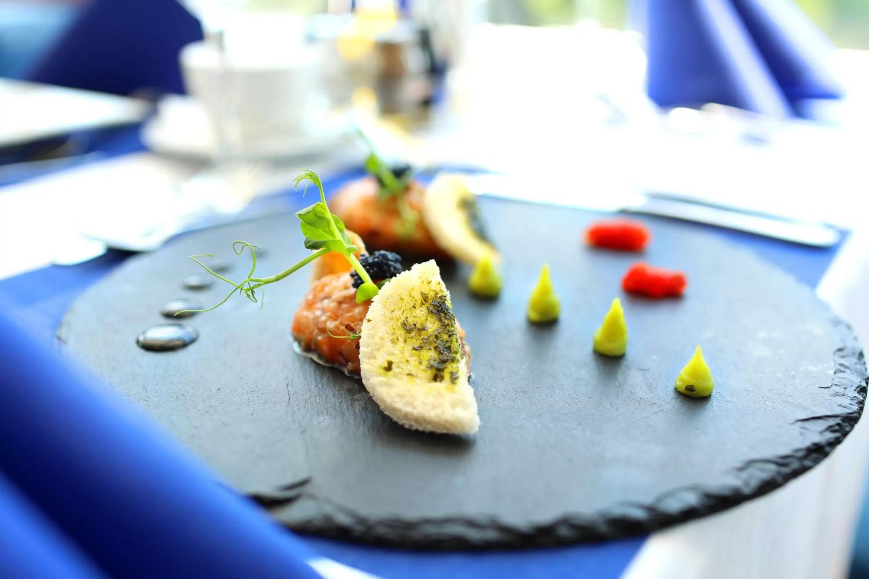 Restaurant/places to eat in Hotel Belweder