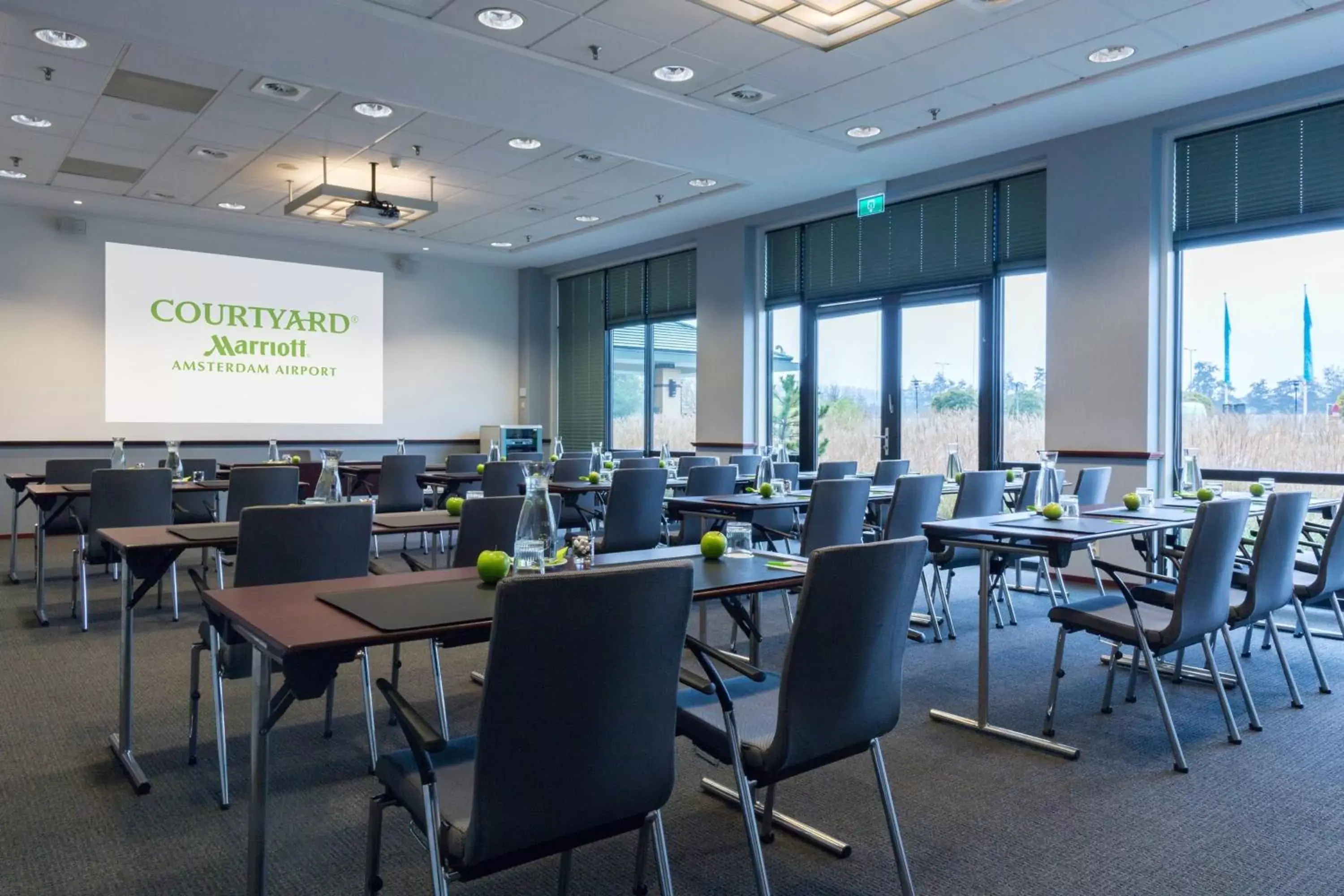 Meeting/conference room in Courtyard by Marriott Amsterdam Airport