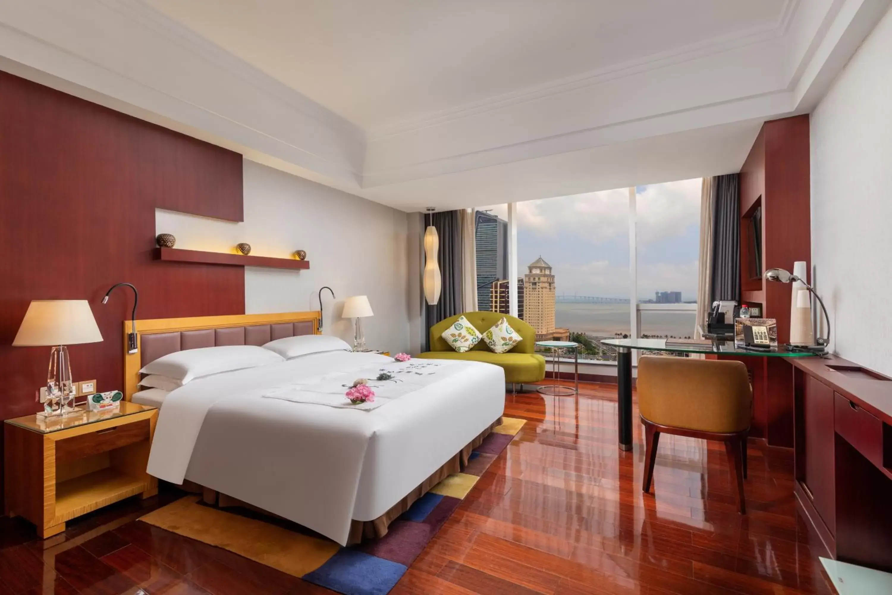 Zhuhai Charming Holiday Hotel-Free Welcome Fruit Plate