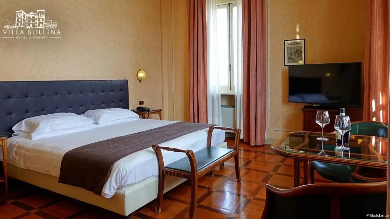 Superior Double or Twin Room in Hotel Villa La Bollina