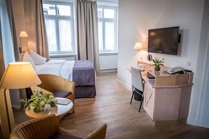 Photo of the whole room, Bed in BE BIO Hotel be active - Nähe historischer Hafen