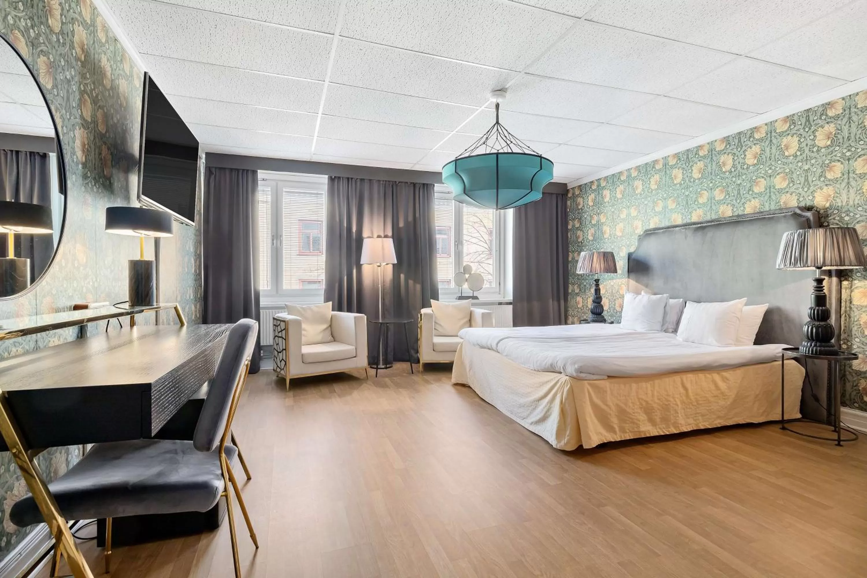 Bedroom, Bed in Centric Hotel