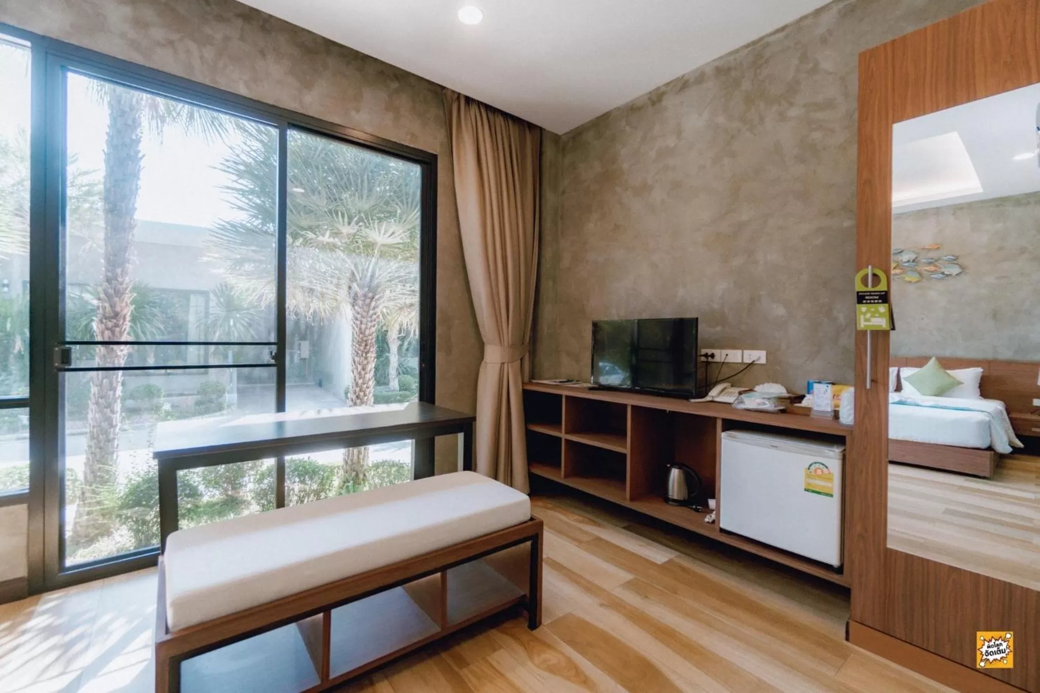 Seating area, Bed in Blue River Resort