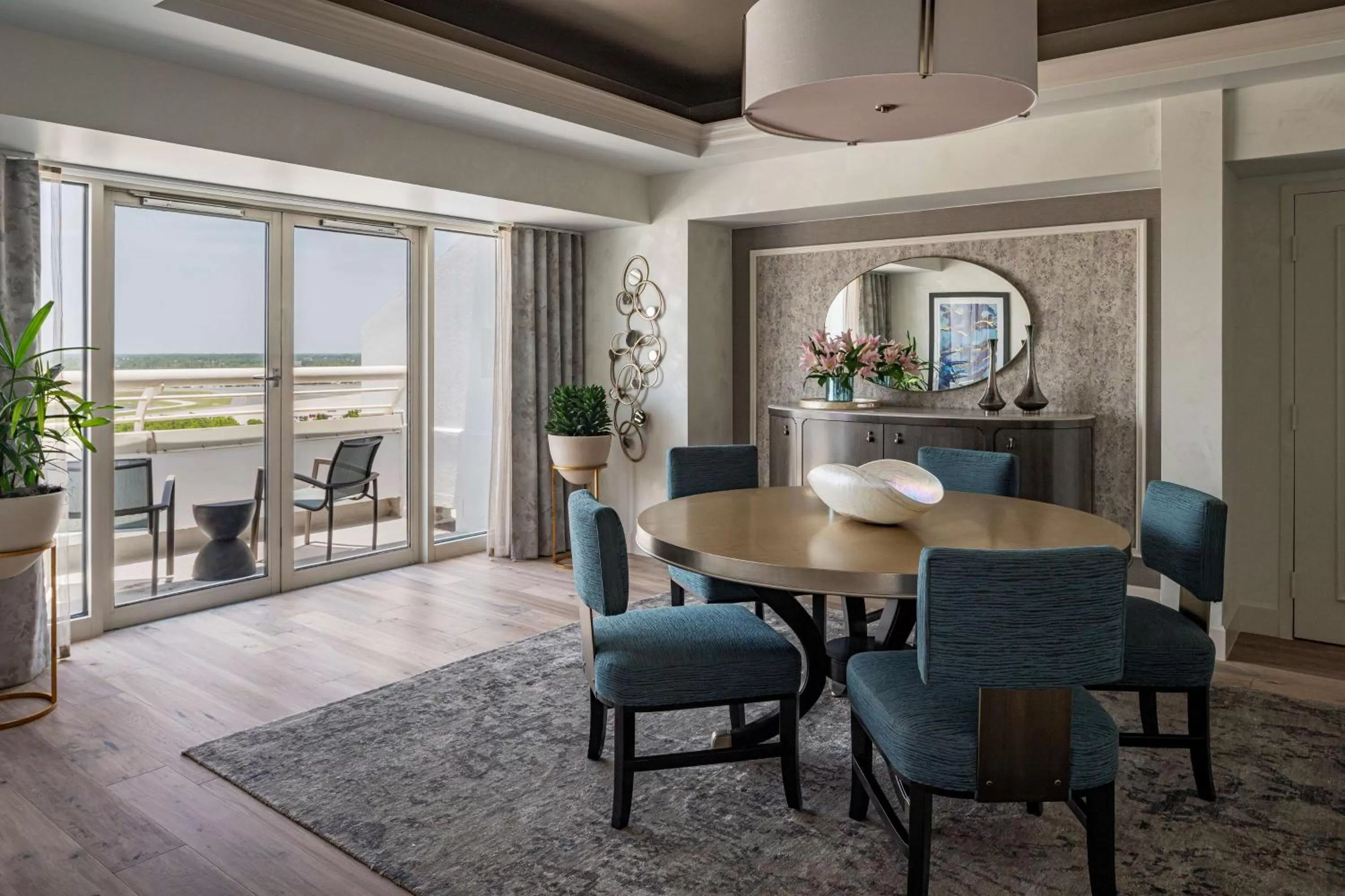 Photo of the whole room in Hyatt Regency Orlando International Airport Hotel