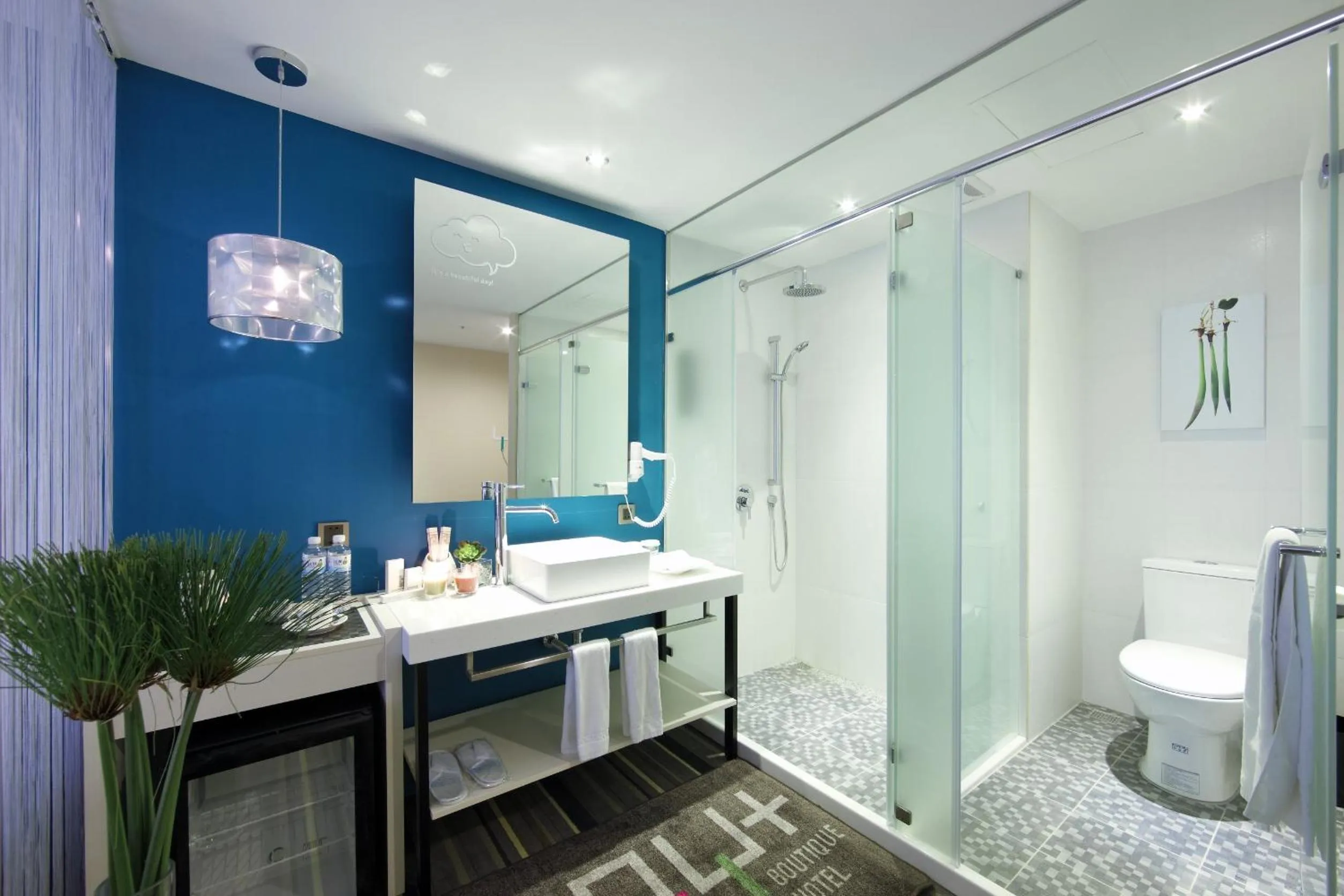 Shower in Hotelday Tamsui