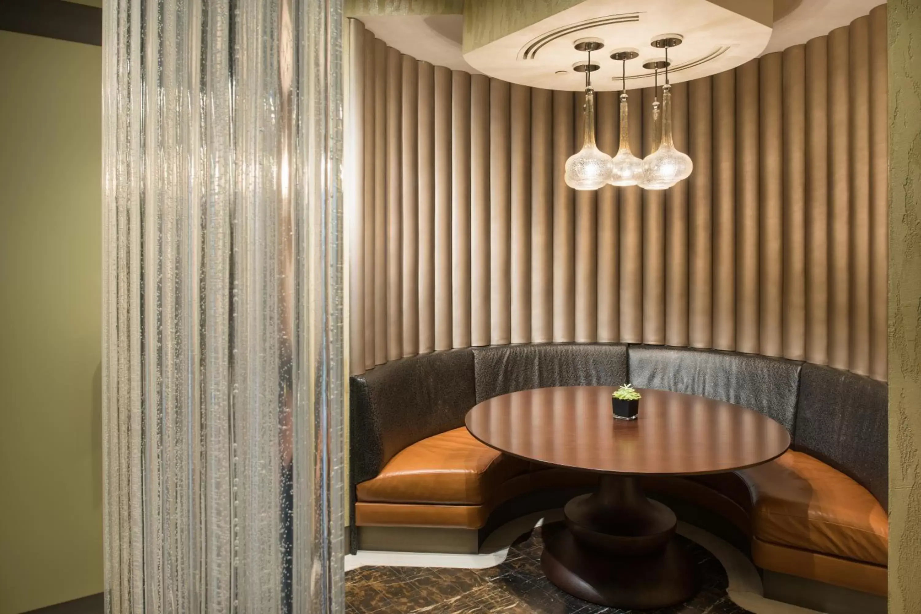 Lounge or bar in Kempinski Hotel Muscat Lounge or bar in Kempinski Hotel Muscat