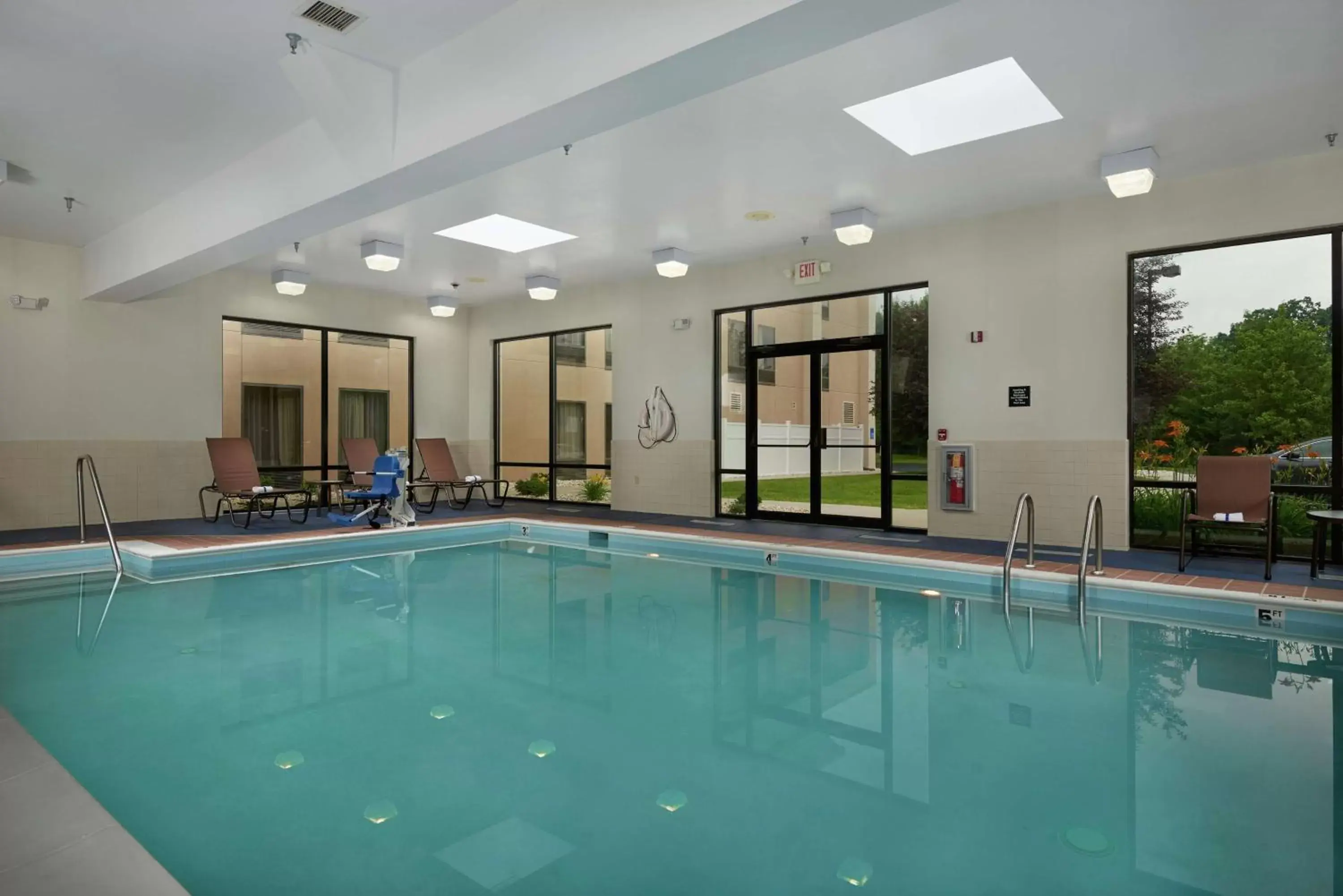 Pool view, Swimming Pool in Hampton Inn Hanover