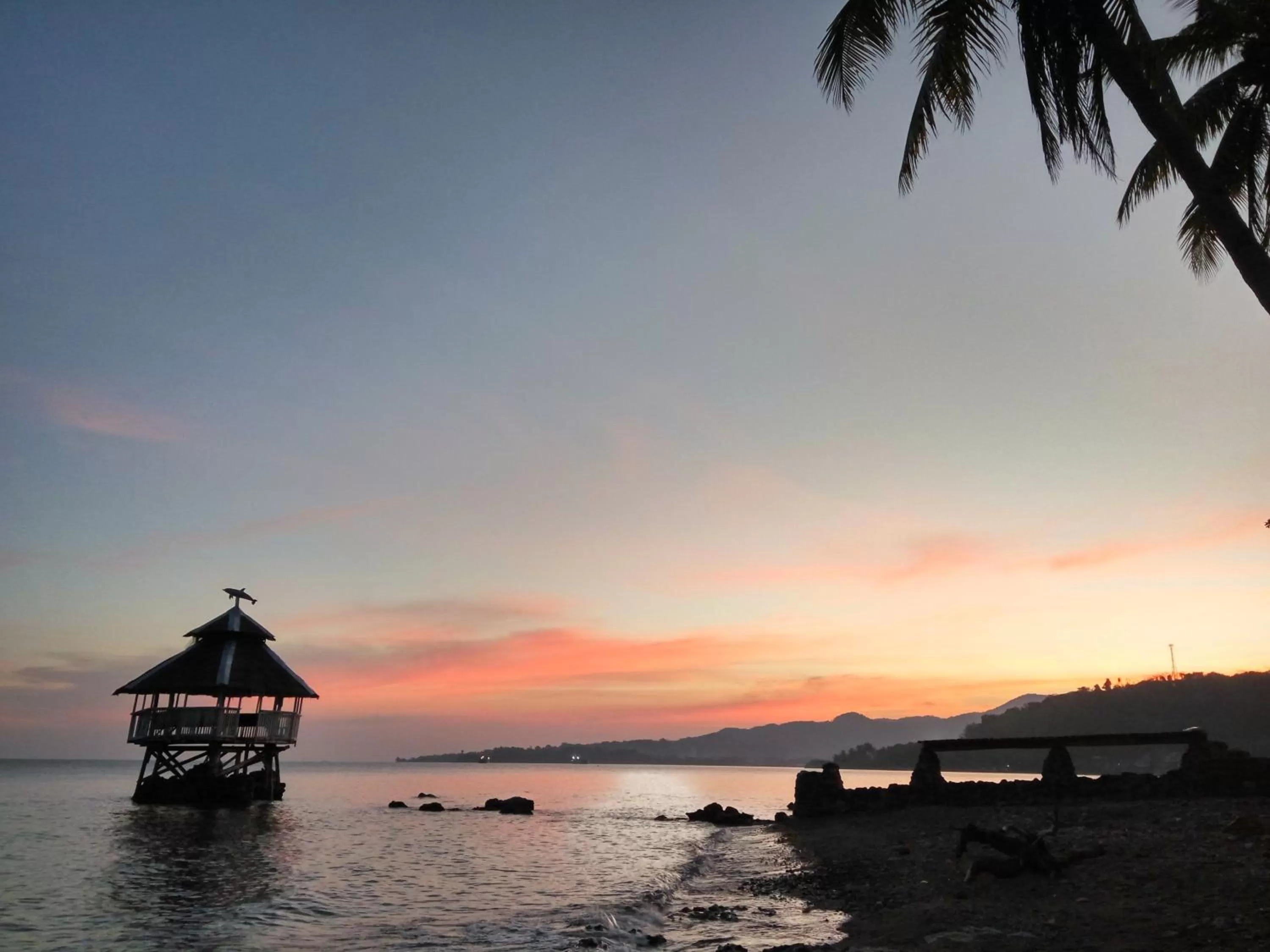 Beach in Paseo Del Mar Seaside Inn