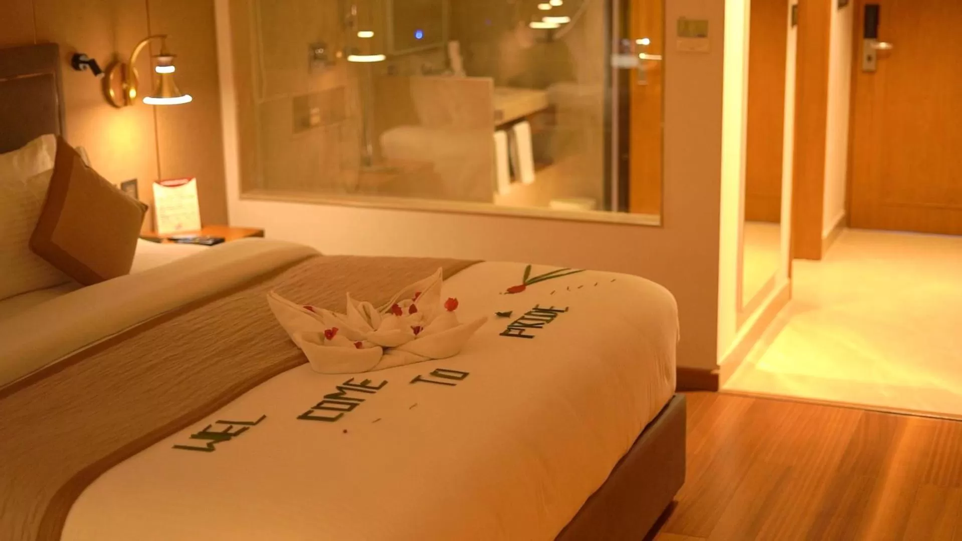 Bed in Pride Hotel Udaipur