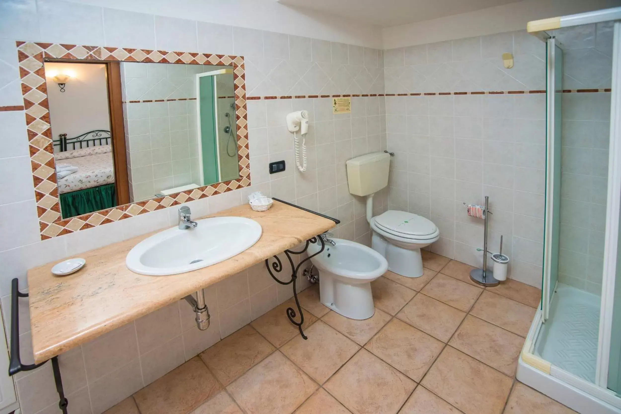 Bathroom in Albergo Le Macinaie - Monte Amiata