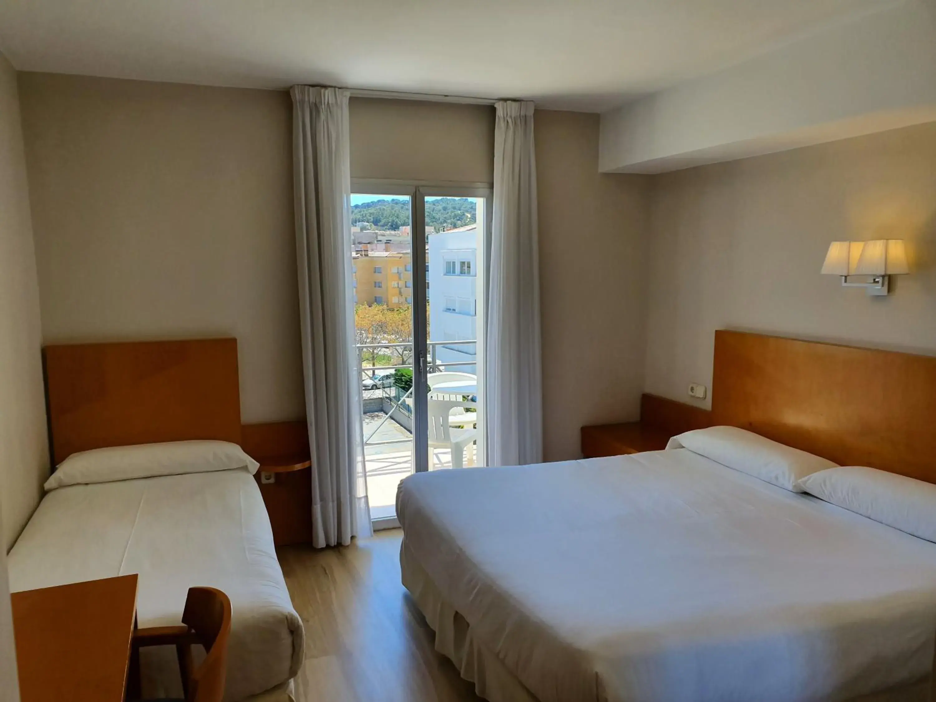 Triple Room with Balcony in Marina Tossa