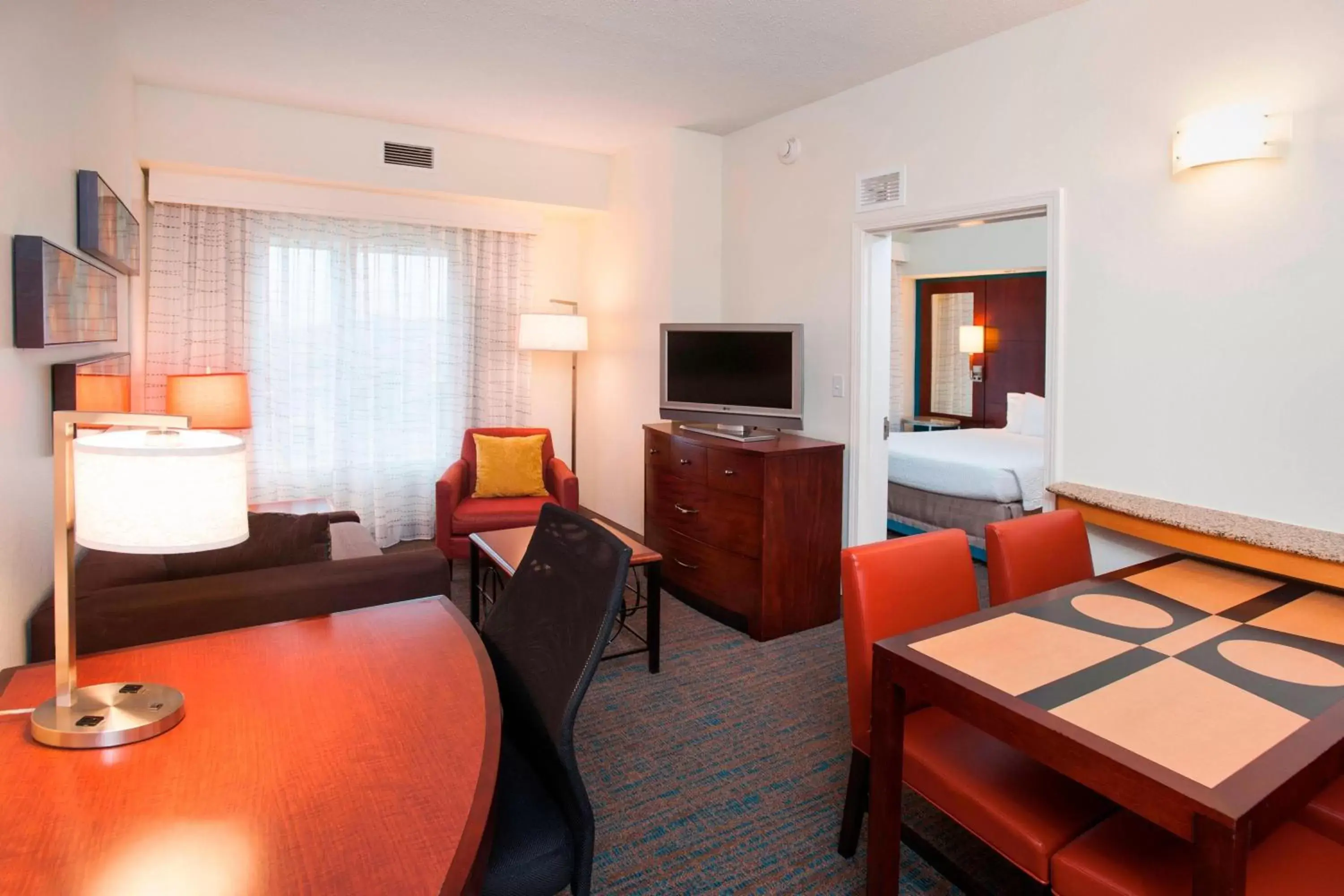 Bedroom, Seating Area in Residence Inn Birmingham Hoover