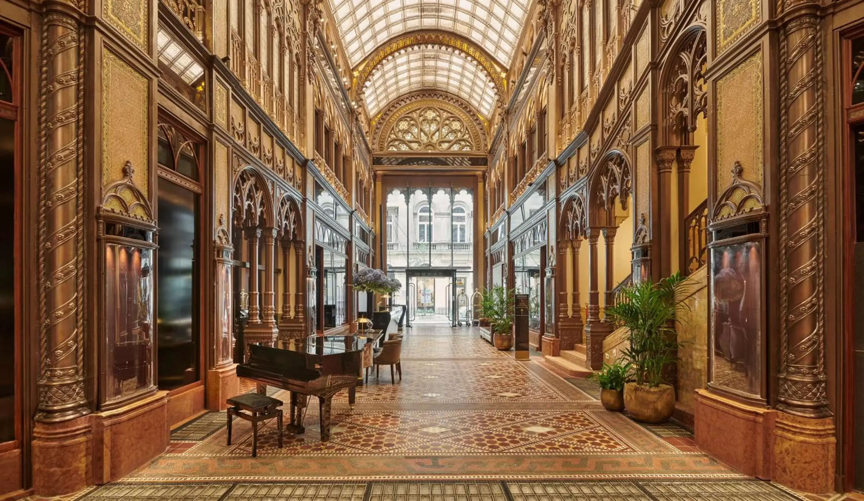 Lobby or reception in Párisi Udvar Hotel Budapest, part of Hyatt