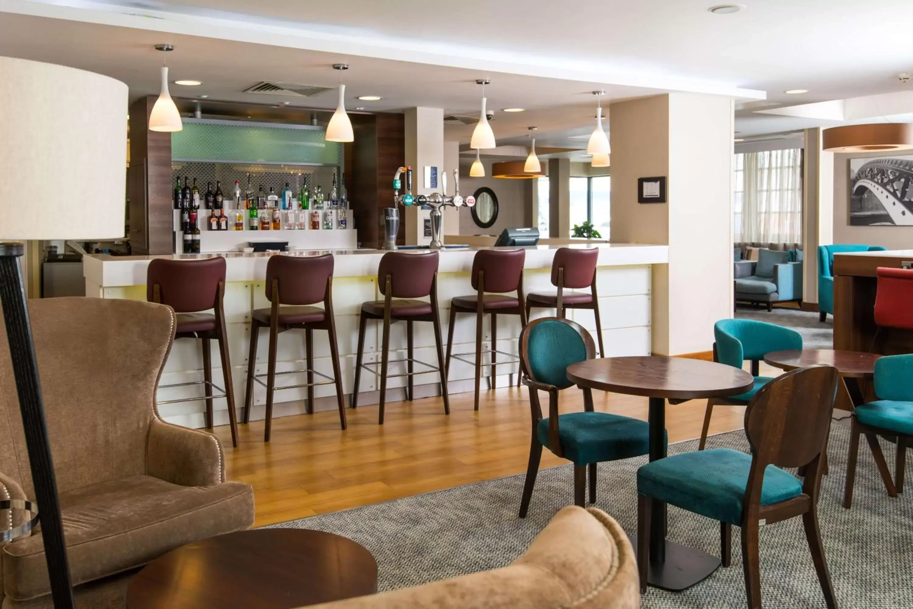 Lounge or bar, Lounge/Bar in Hampton by Hilton Birmingham Jewellery Quarter