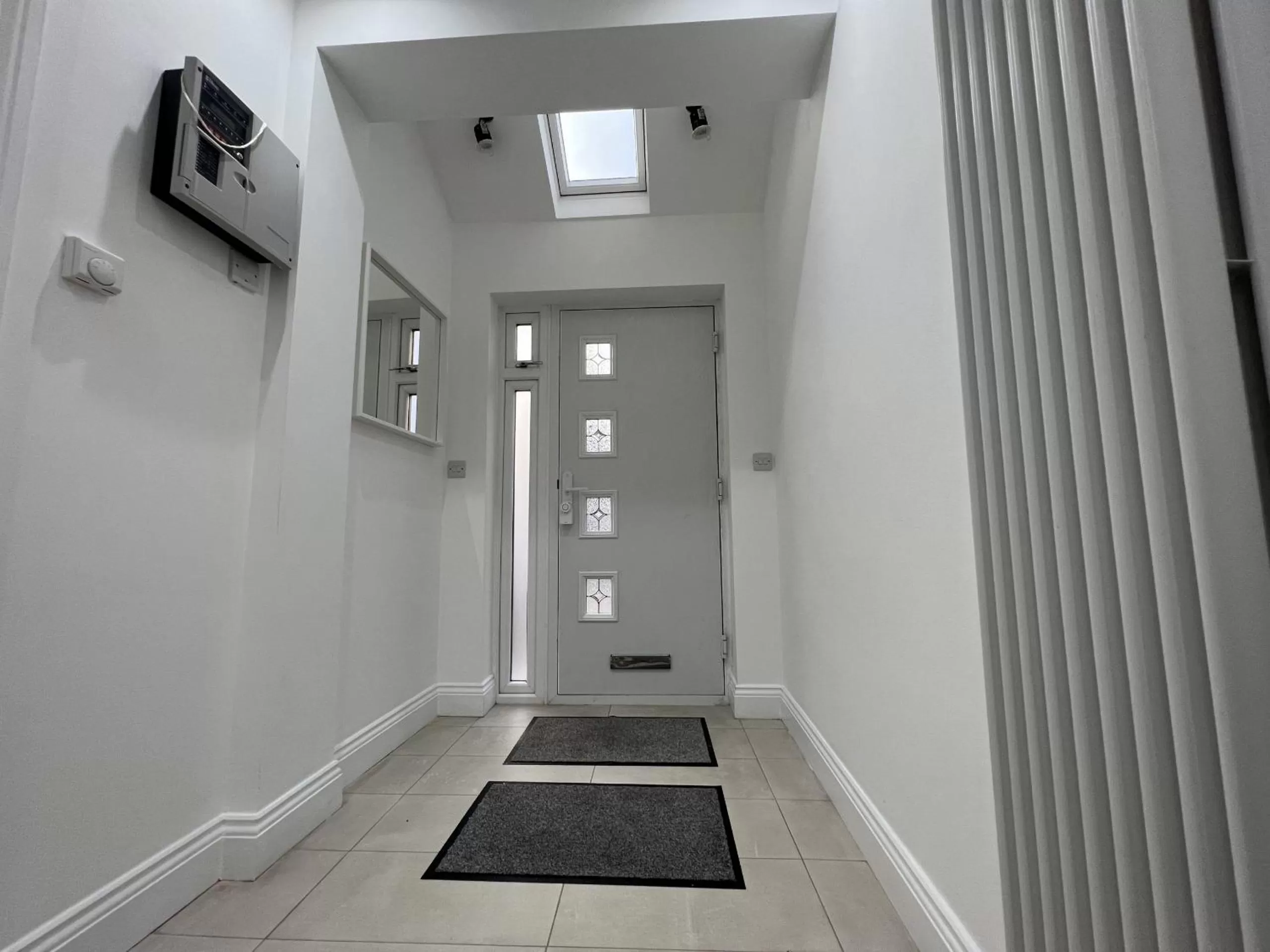 Facade/entrance in 4 Wharncliffe Drive