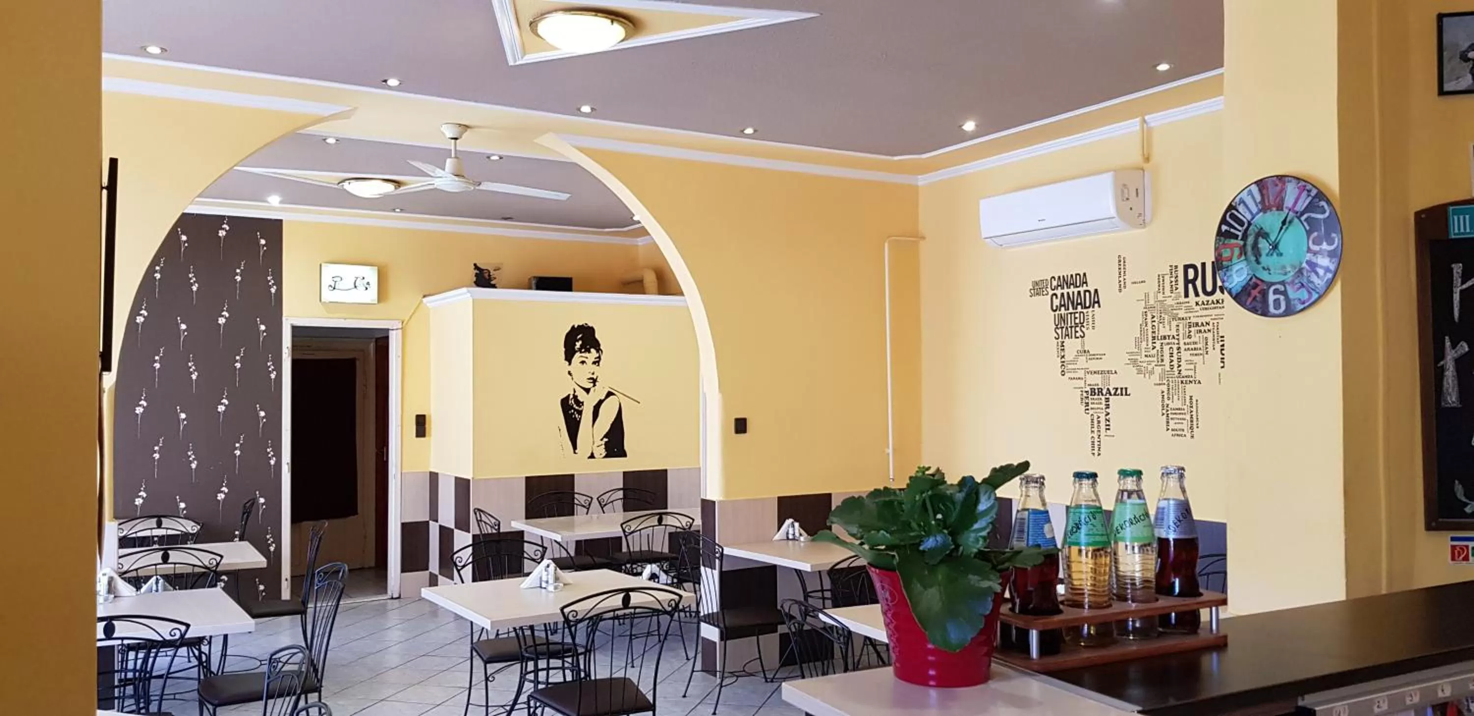 Restaurant/places to eat in Central Panzió Gyula