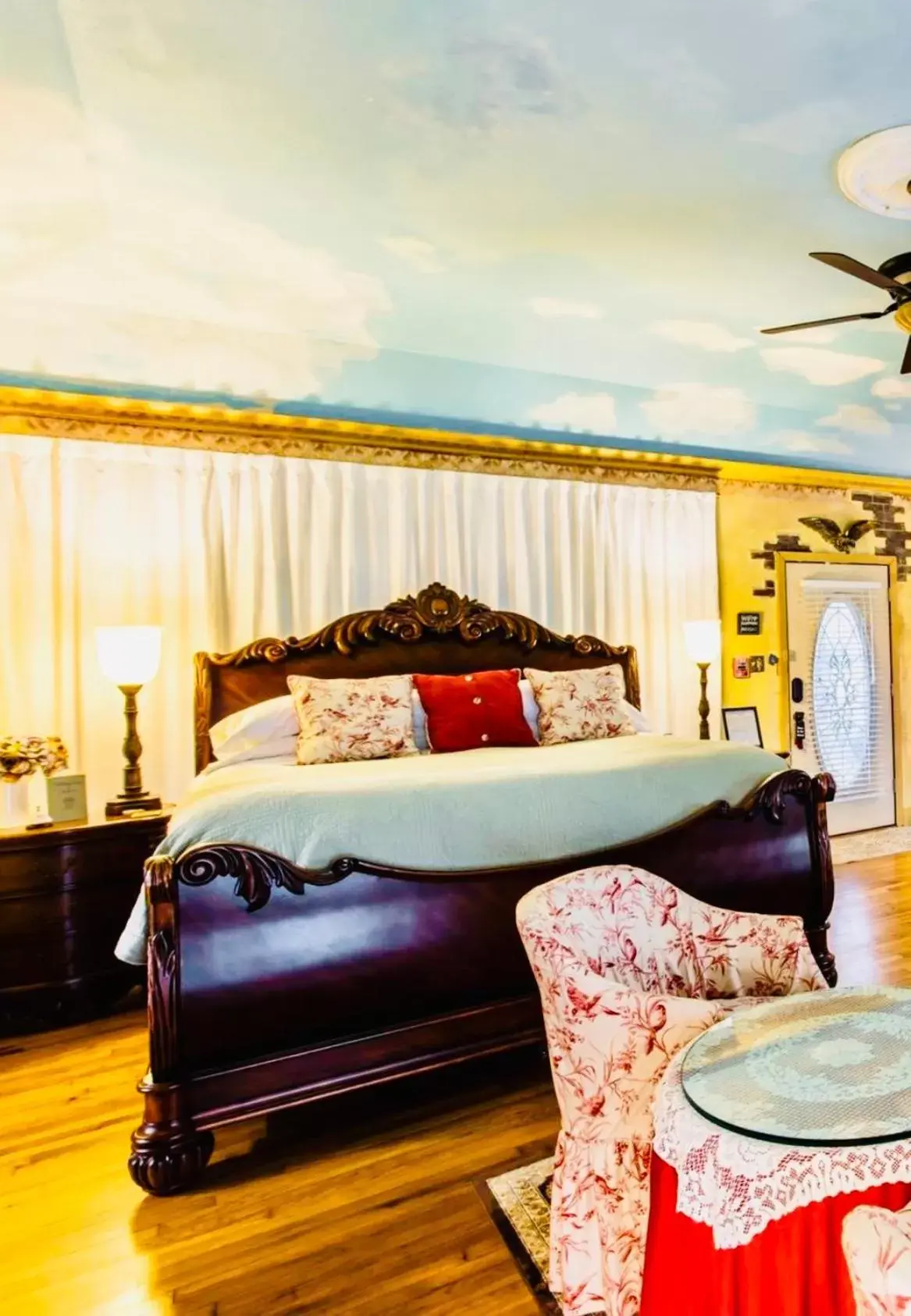 The Liberty Suite in The Old Liberty Schoolhouse The Liberty Suite in The Old Liberty Schoolhouse