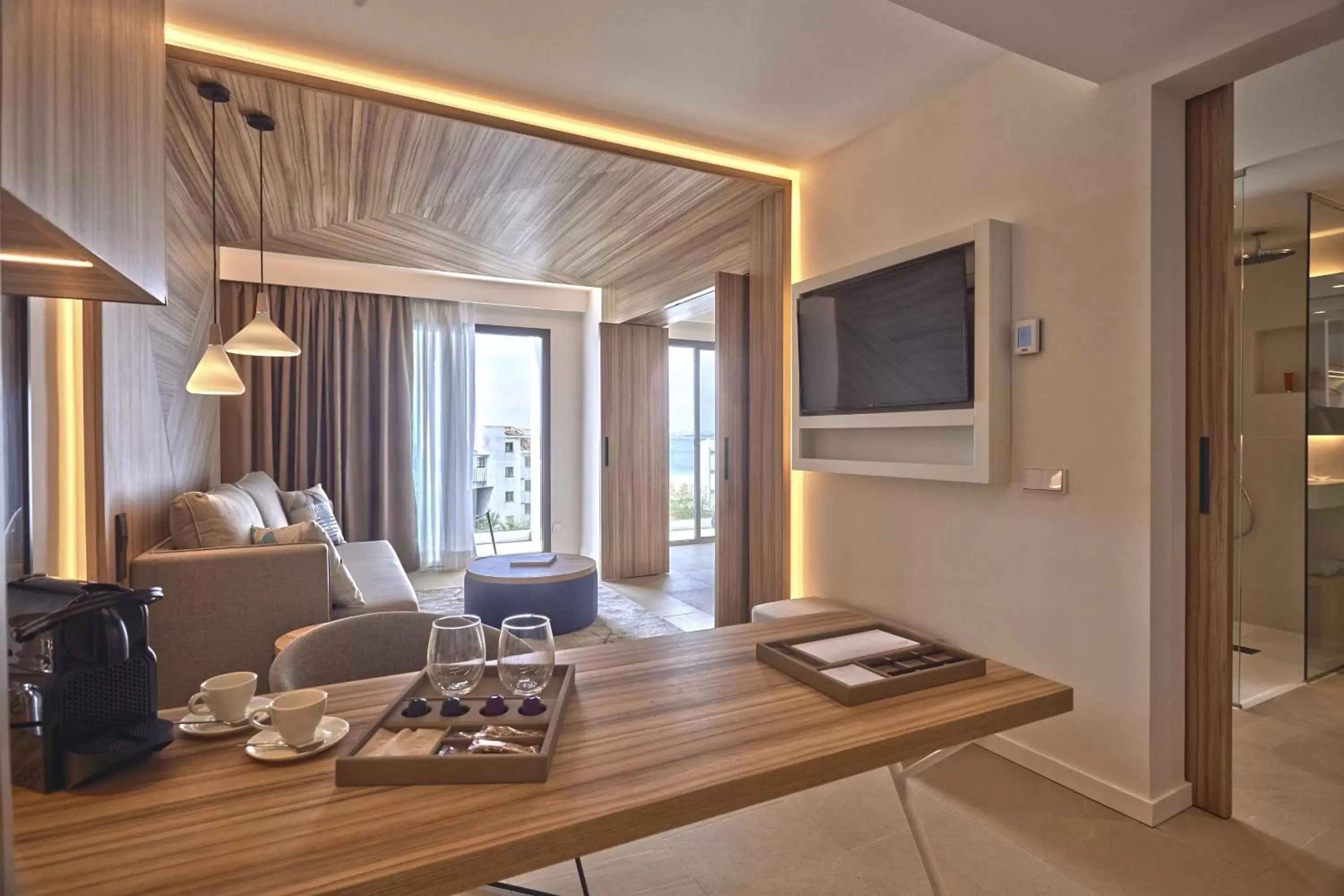 Communal lounge/ TV room in Bordoy Alcudia Port Suites