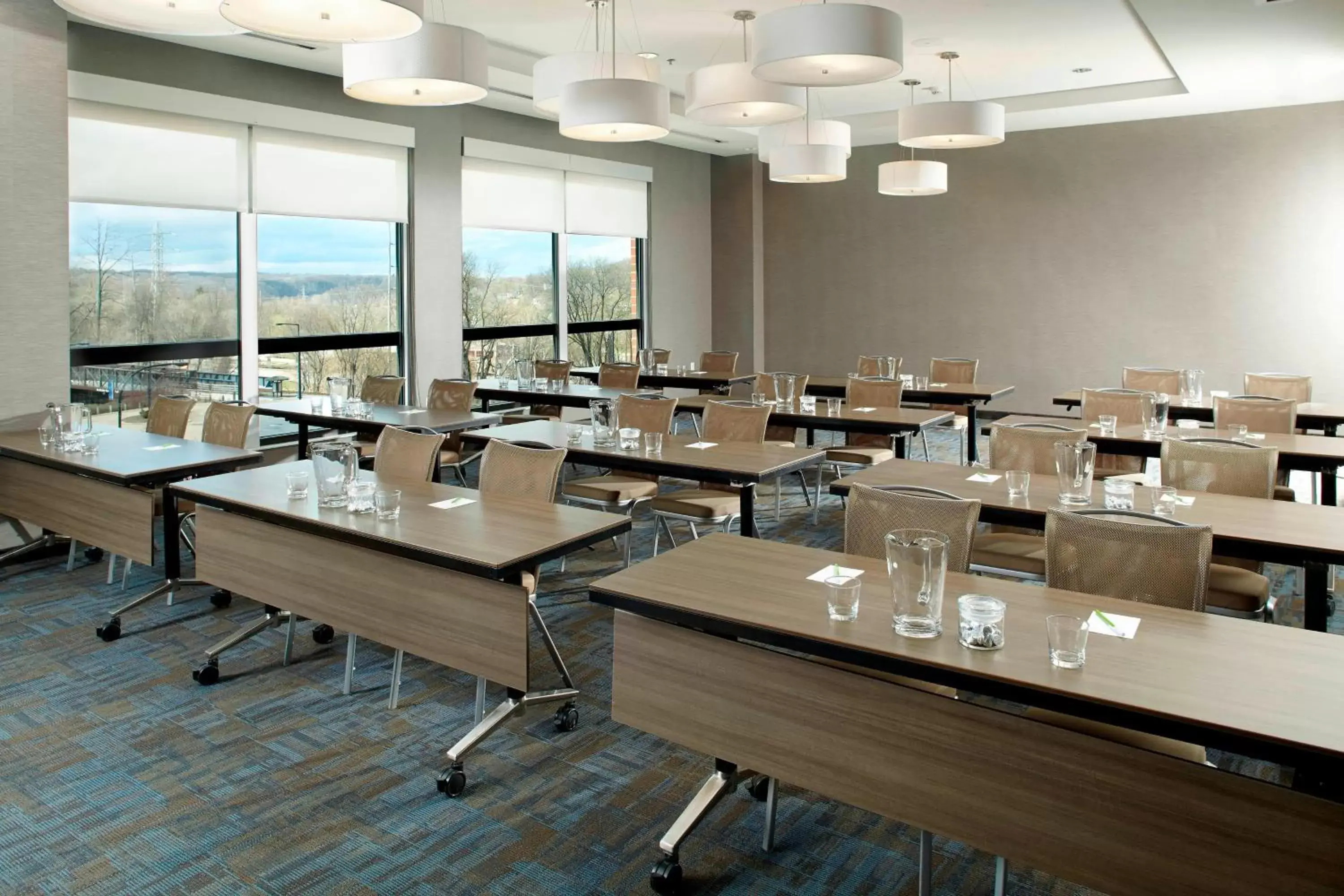 Meeting/conference room in Courtyard by Marriott Akron Downtown