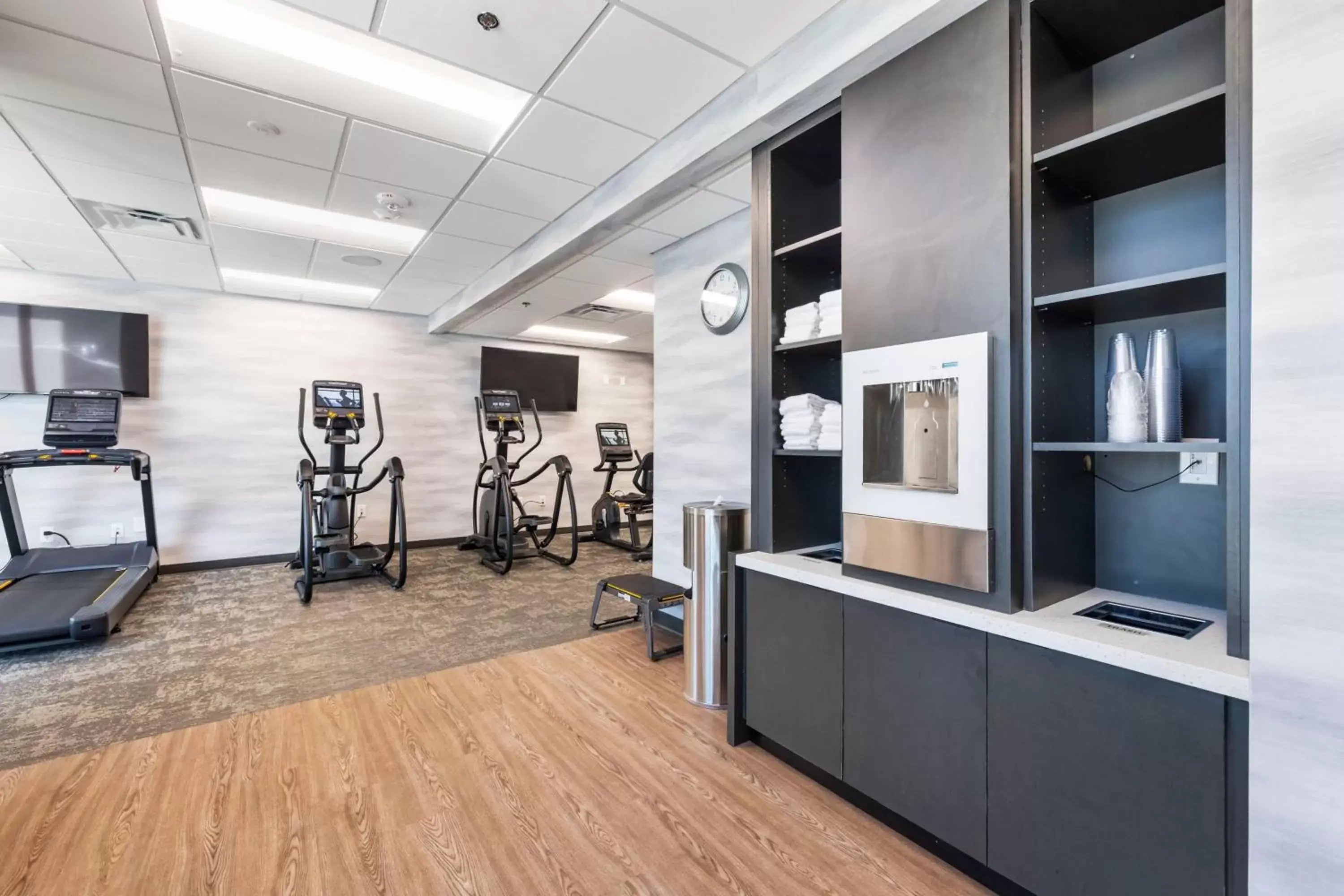 Fitness centre/facilities, Fitness Center/Facilities in Fairfield by Marriott Inn & Suites San Francisco Airport Oyster Point Area
