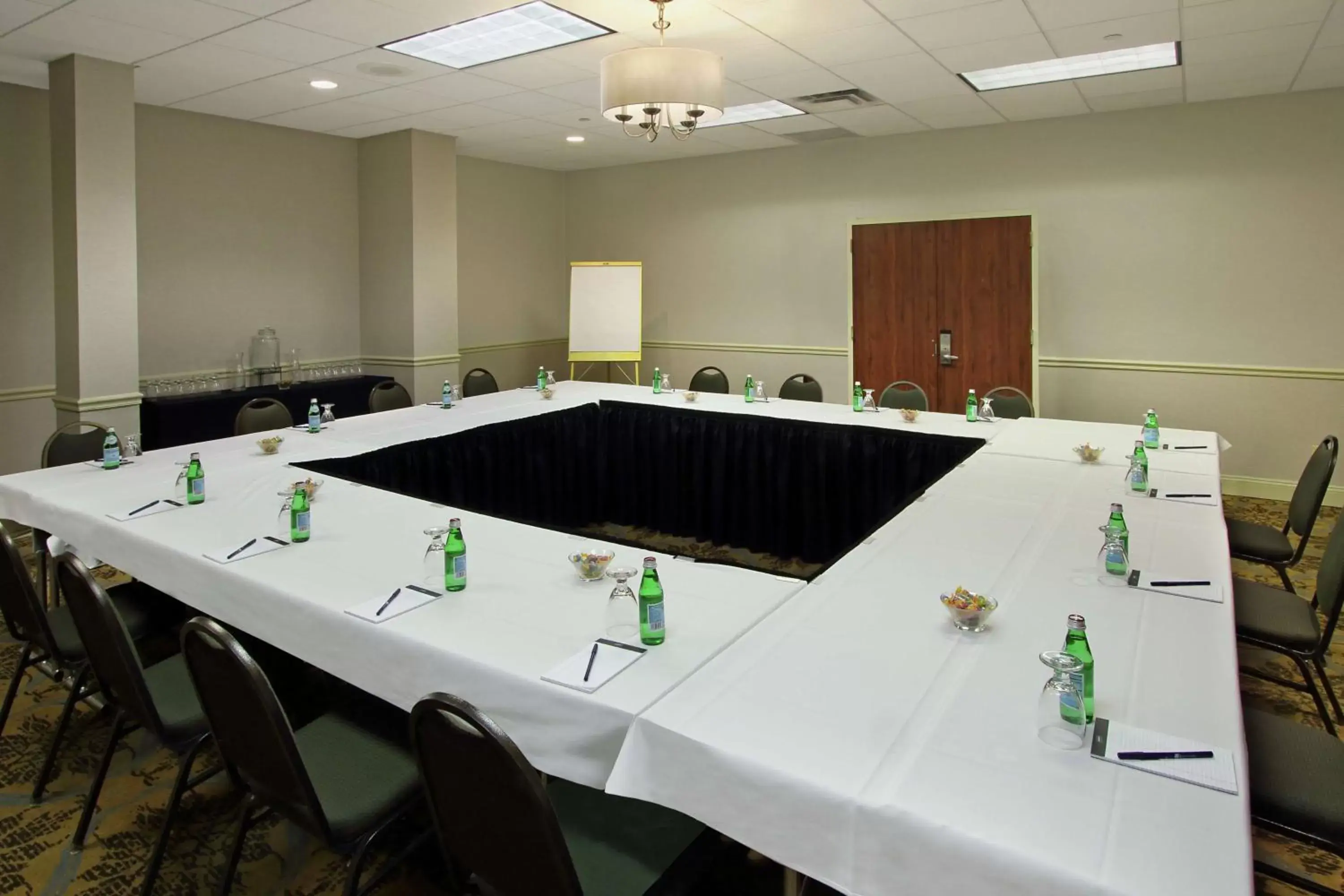 Meeting/conference room in DoubleTree by Hilton Mahwah