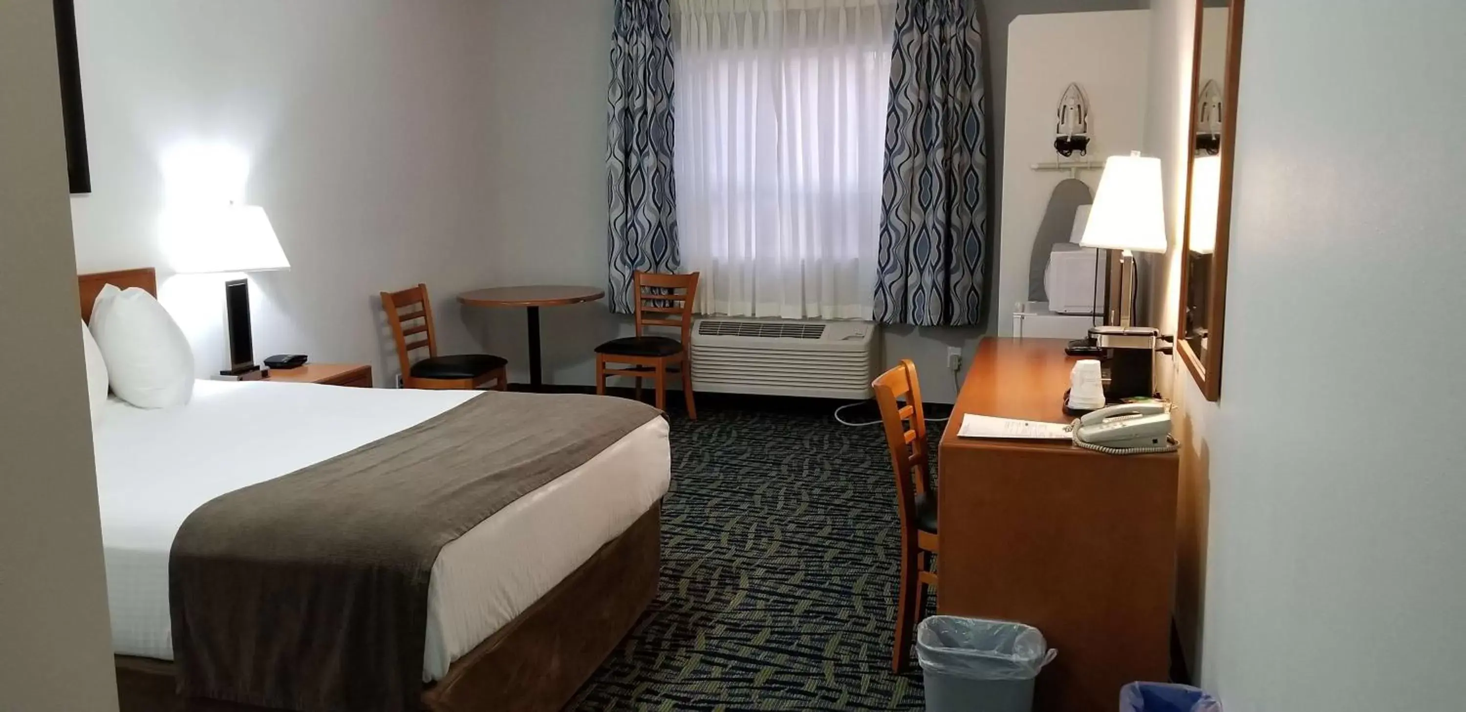 Photo of the whole room, Bed in SureStay Plus Hotel by Best Western Lethbridge