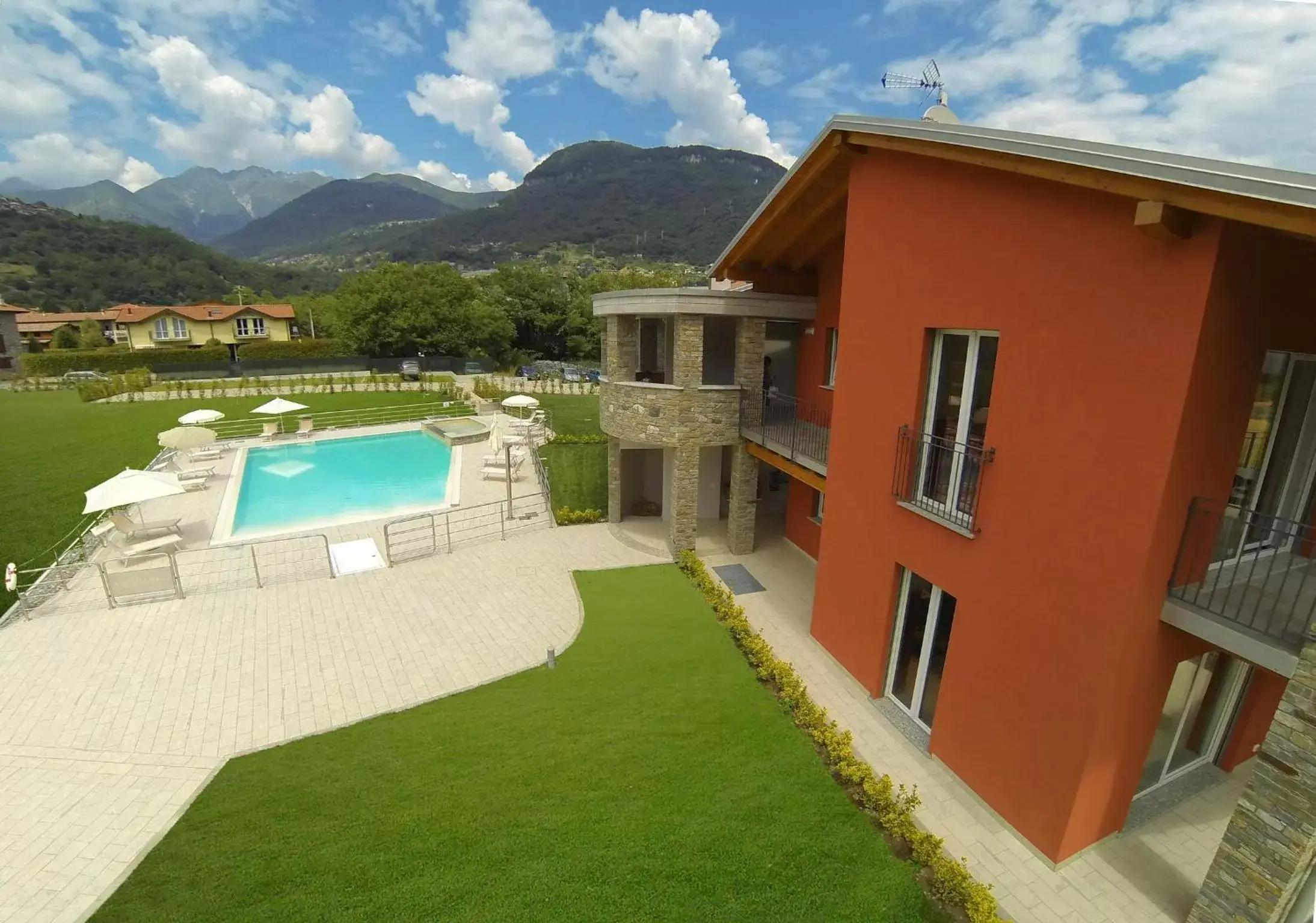 Property building, Pool View in Residence Villa Paradiso