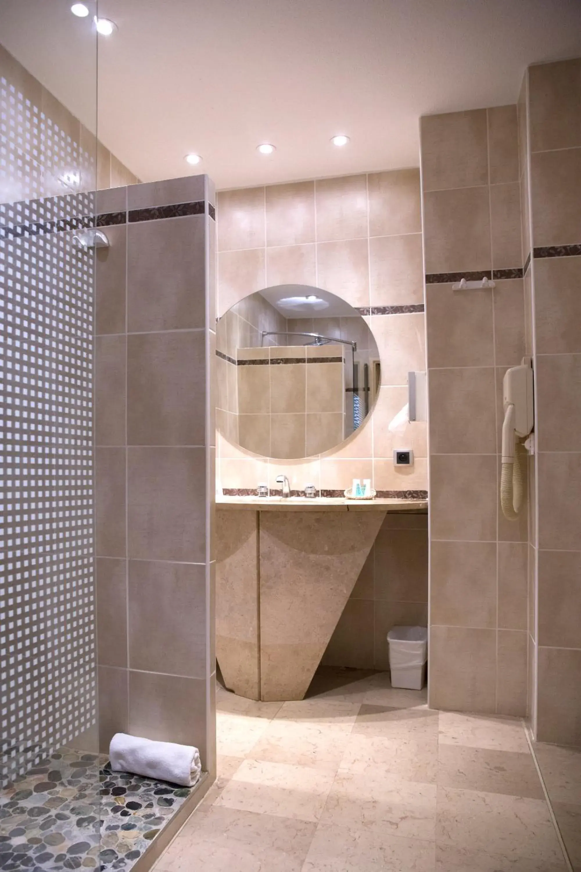 Bathroom in Grand Hôtel Du Lido