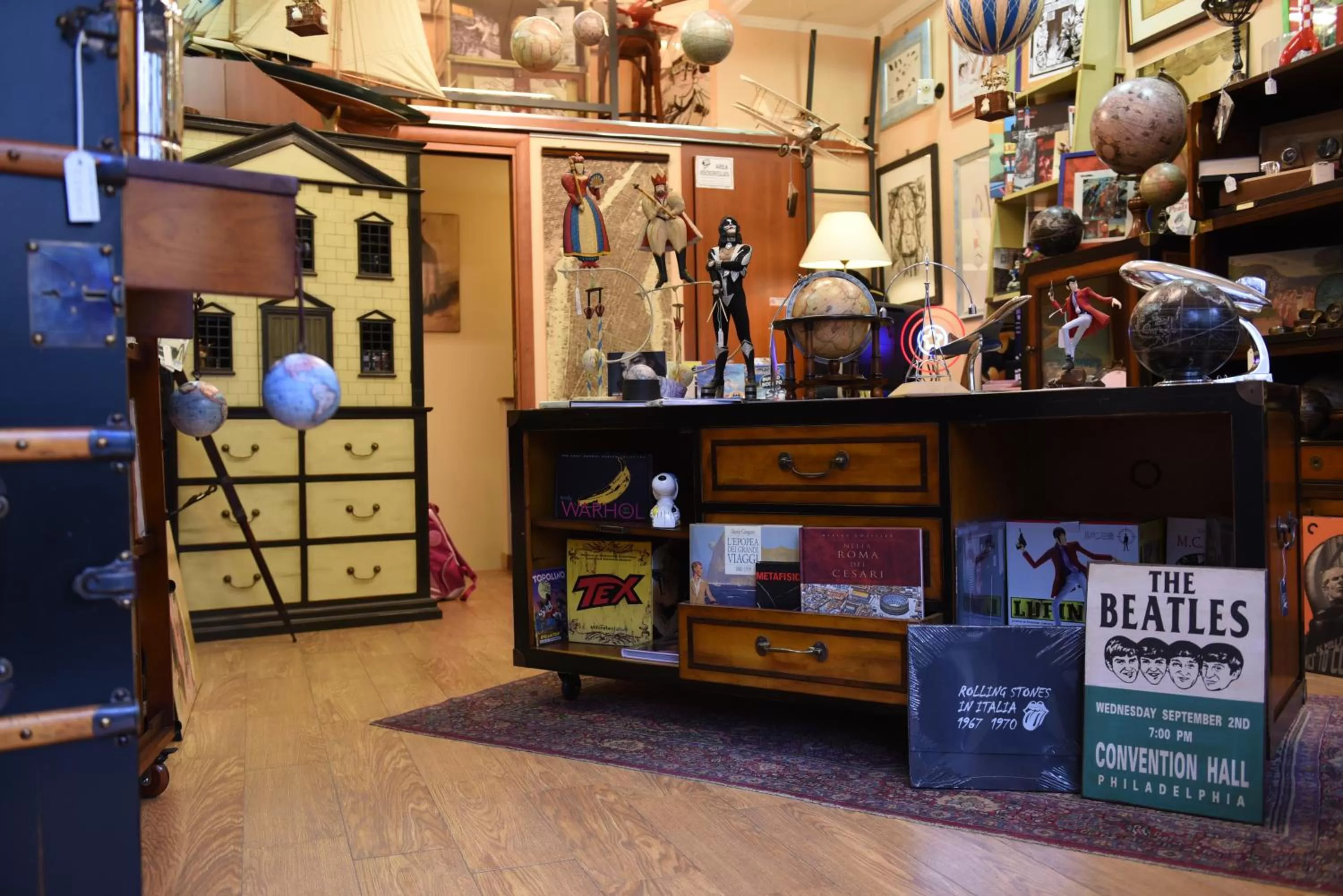 On-site shops in Authentic Sweet Home