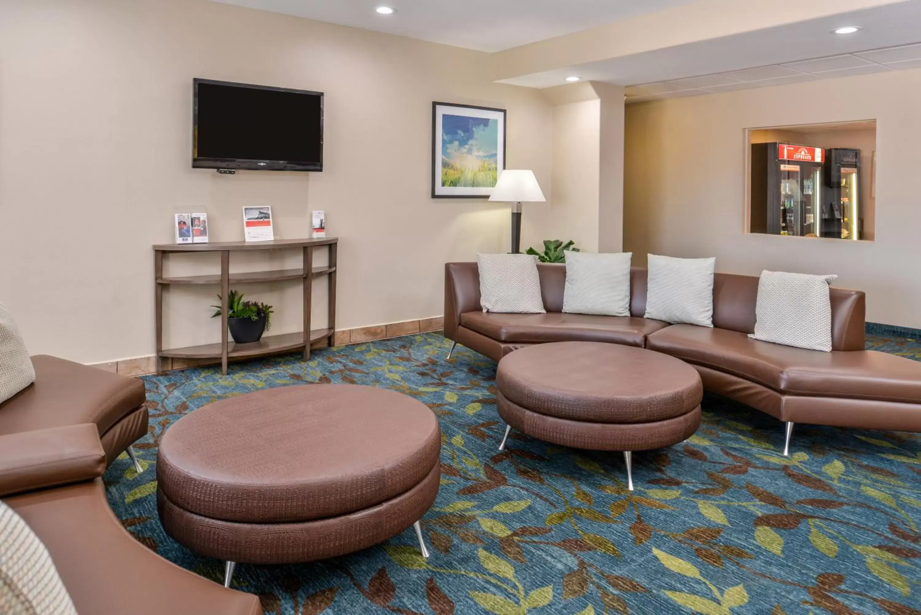 Property building, Lounge/Bar in Candlewood Suites Abilene, an IHG Hotel