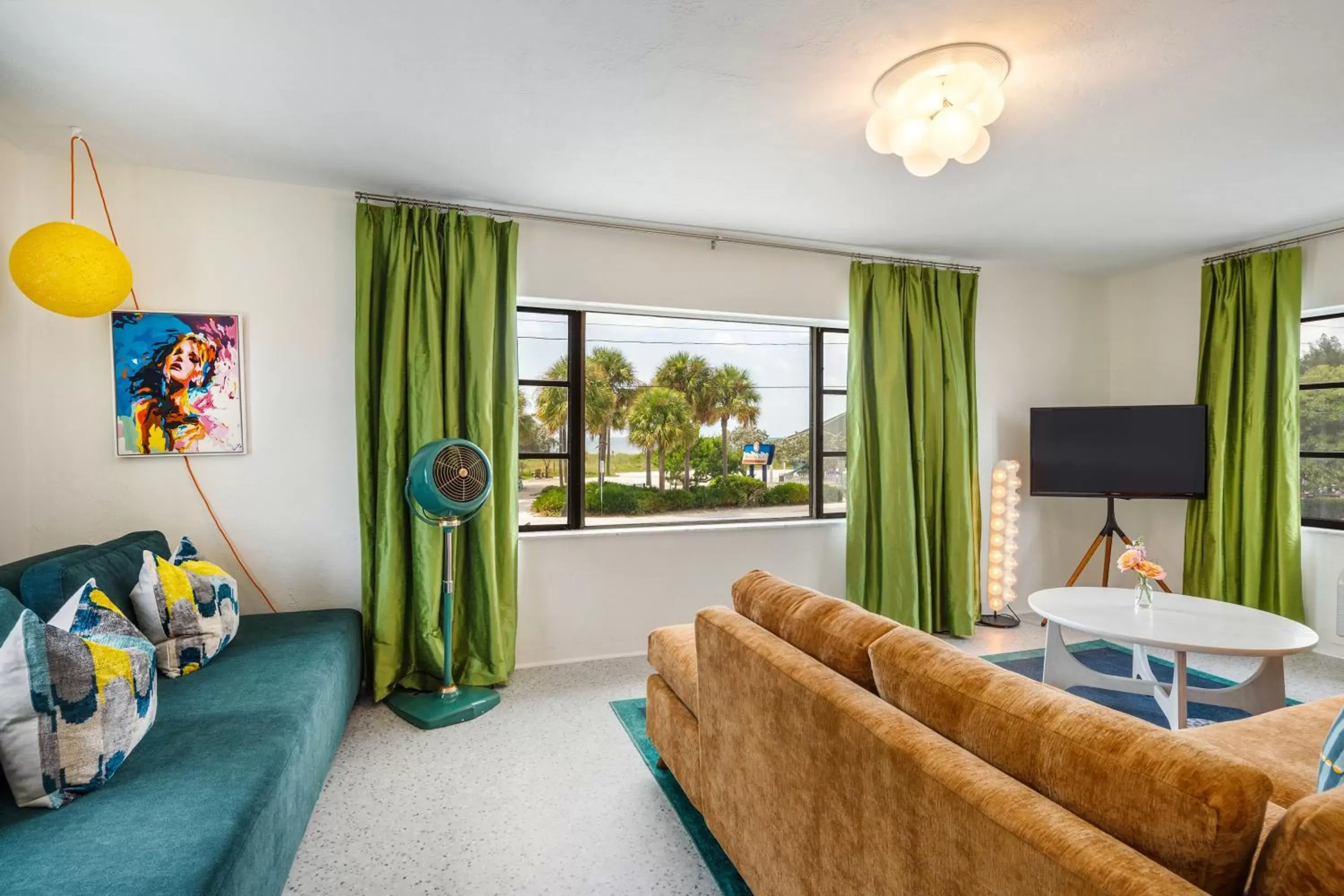 Living room in Sunset Inn and Cottages