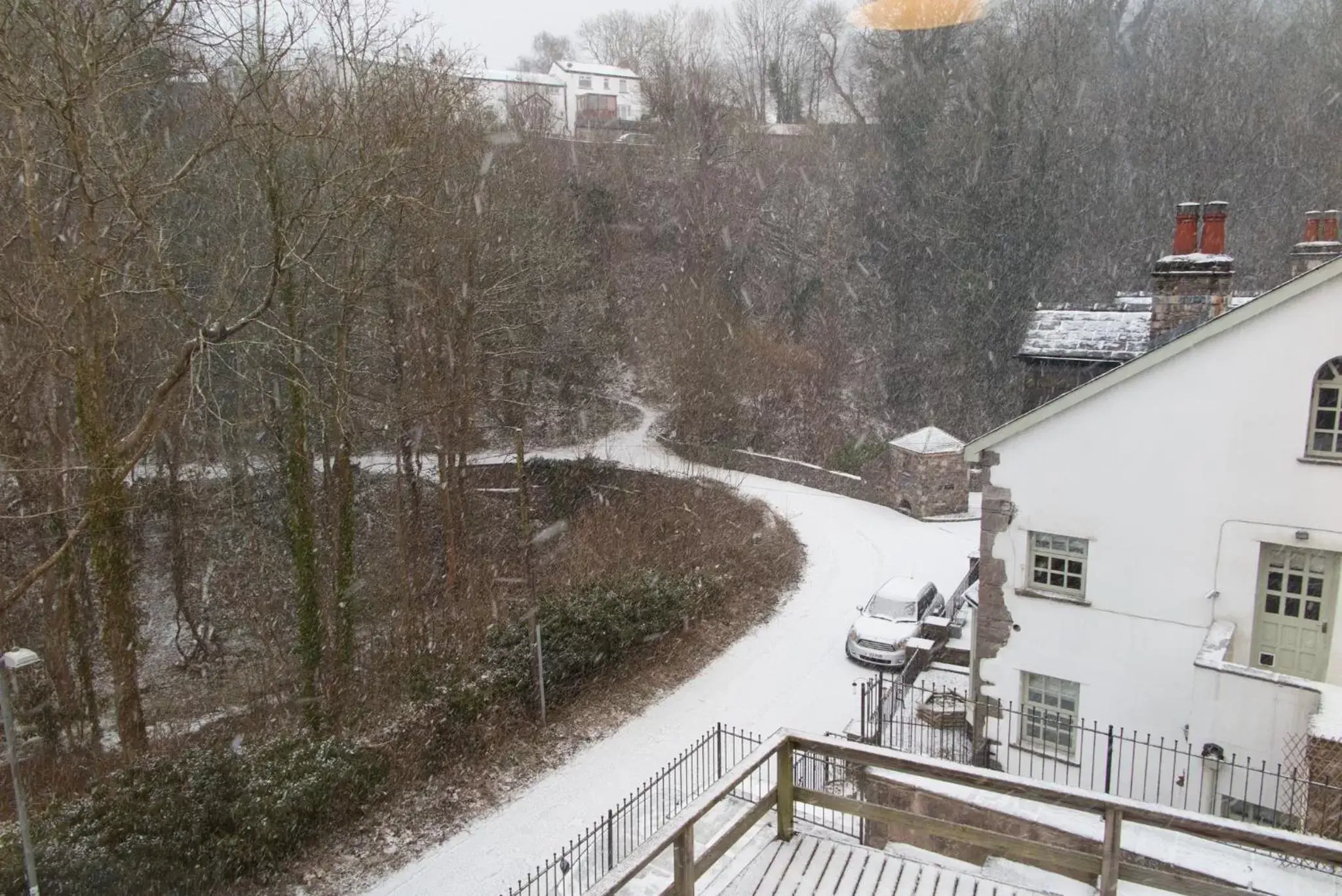 Garden view, Winter in Mill Lodge-Brecon Beacons