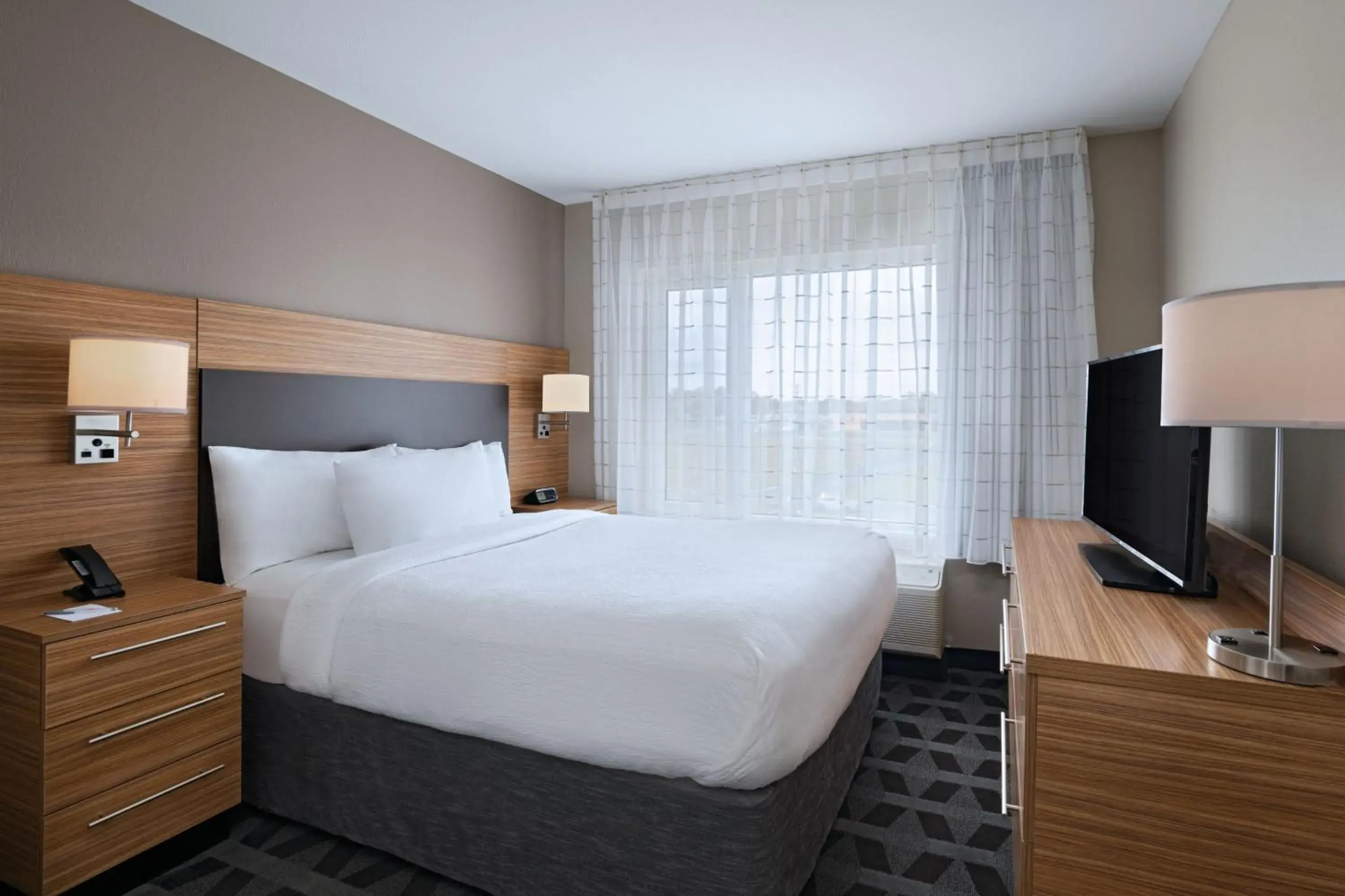 Bedroom, Bed in TownePlace Suites by Marriott Edgewood Aberdeen