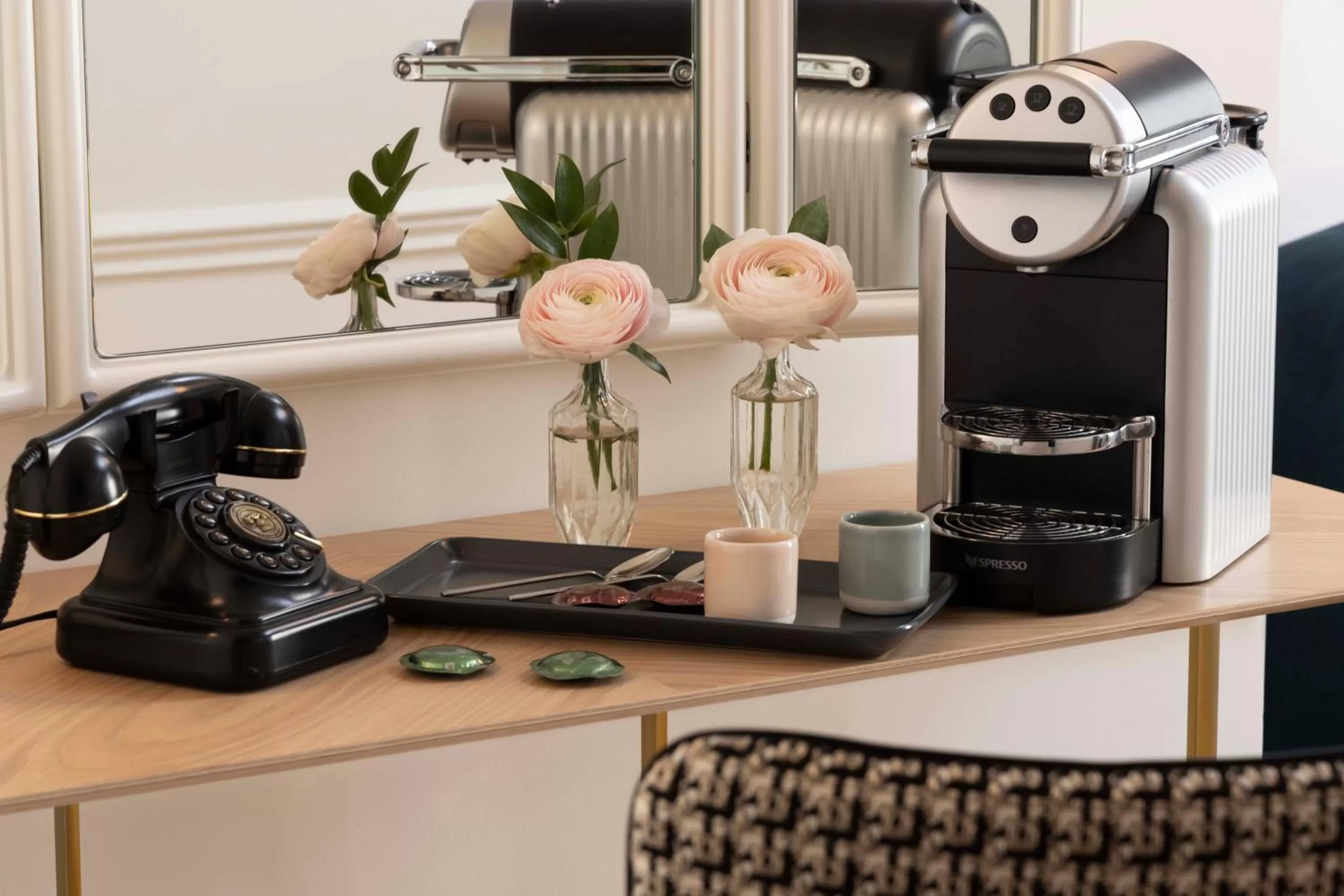 Coffee/tea facilities in Hotel Louvre Montana