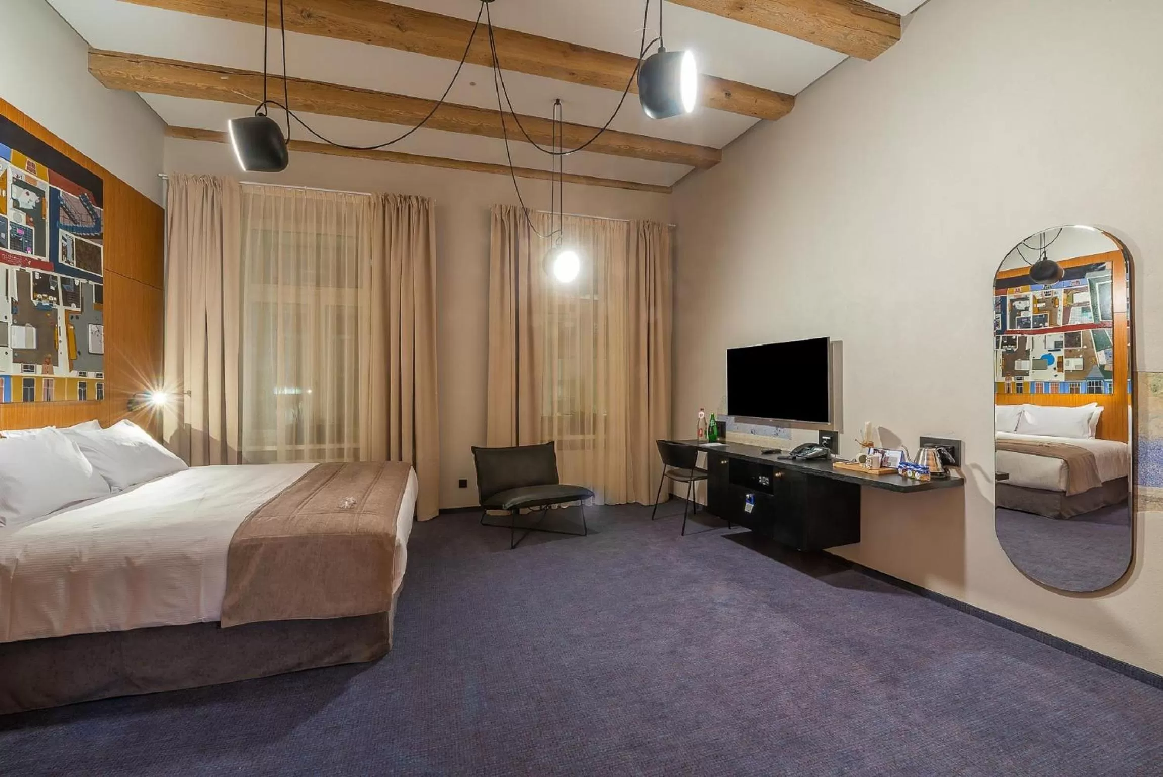 Photo of the whole room, Bed in Artagonist Art Hotel