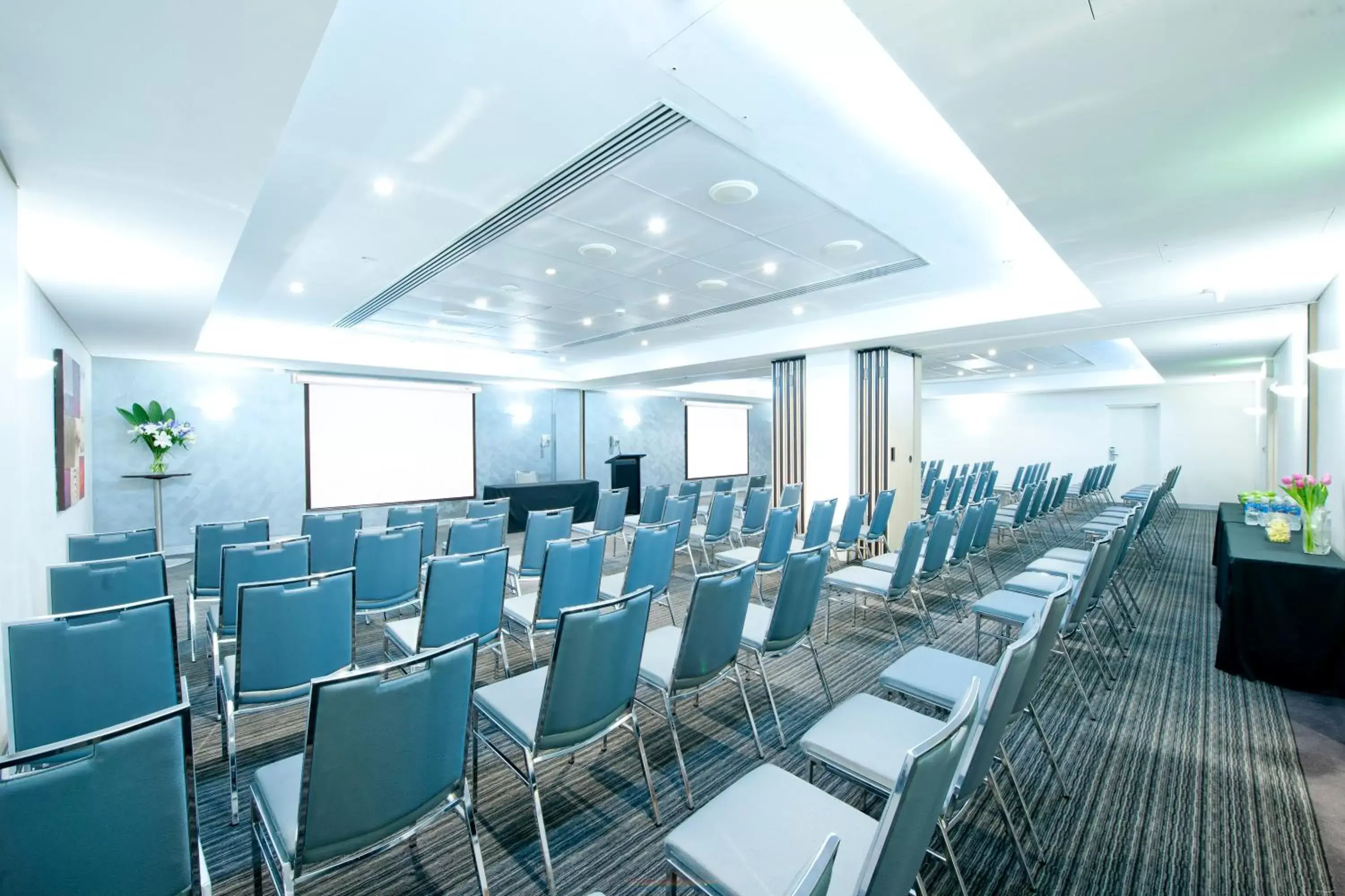 Meeting/conference room, Business Area/Conference Room in Mantra Chatswood