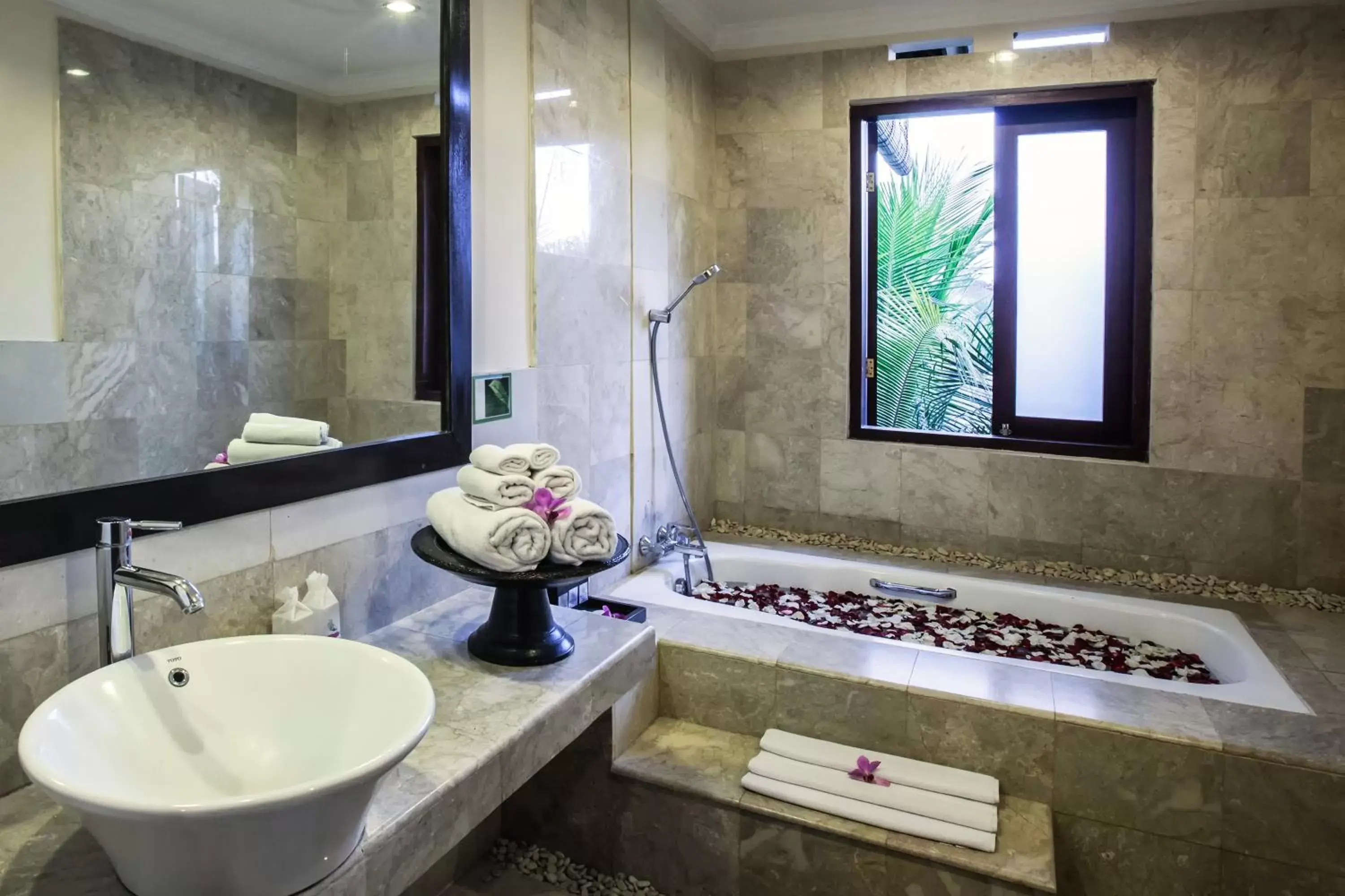 Shower, Bathroom in Bebek Tepi Sawah Restaurant & Villas