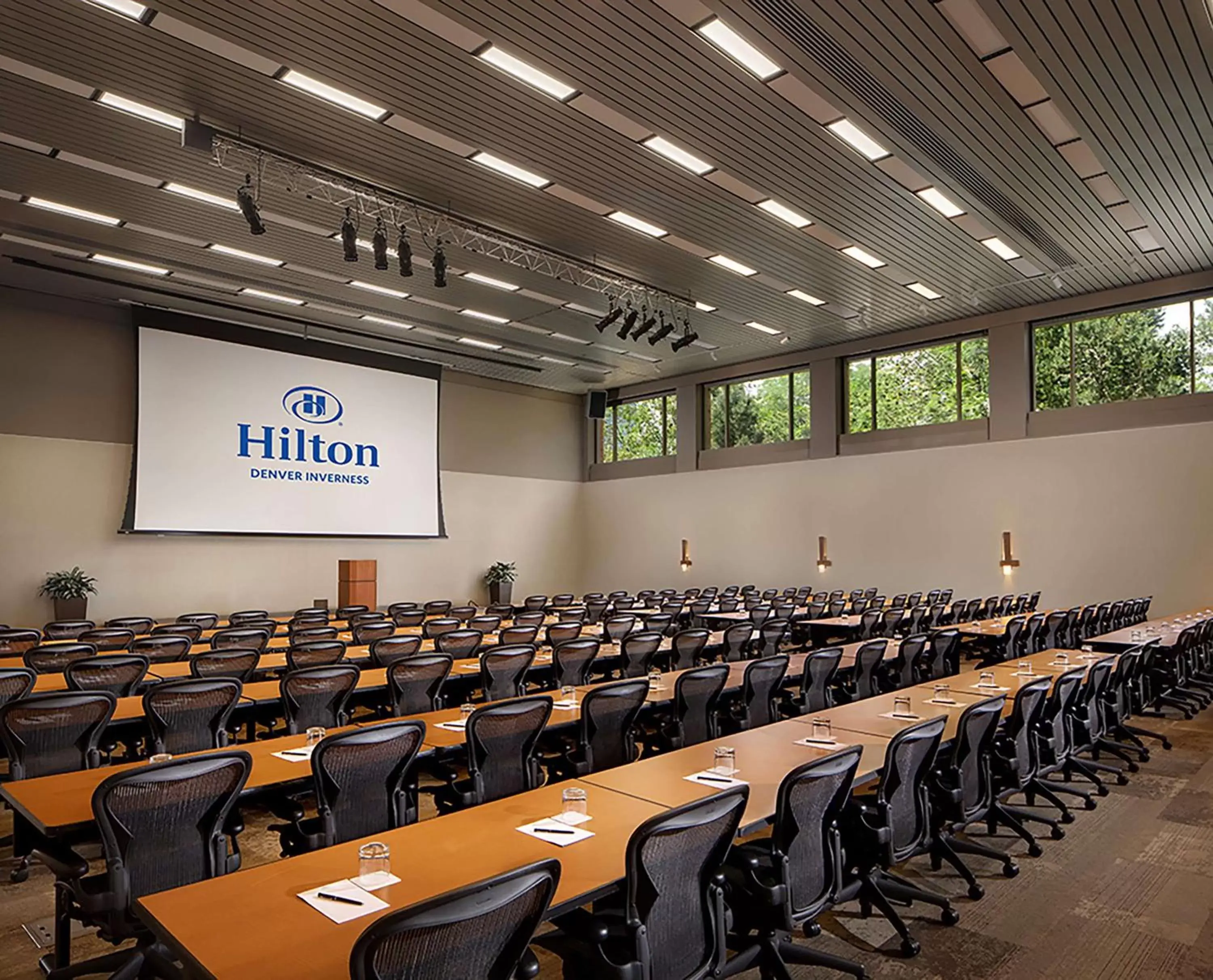 Meeting/conference room in The Inverness Denver, a Hilton Golf & Spa Resort