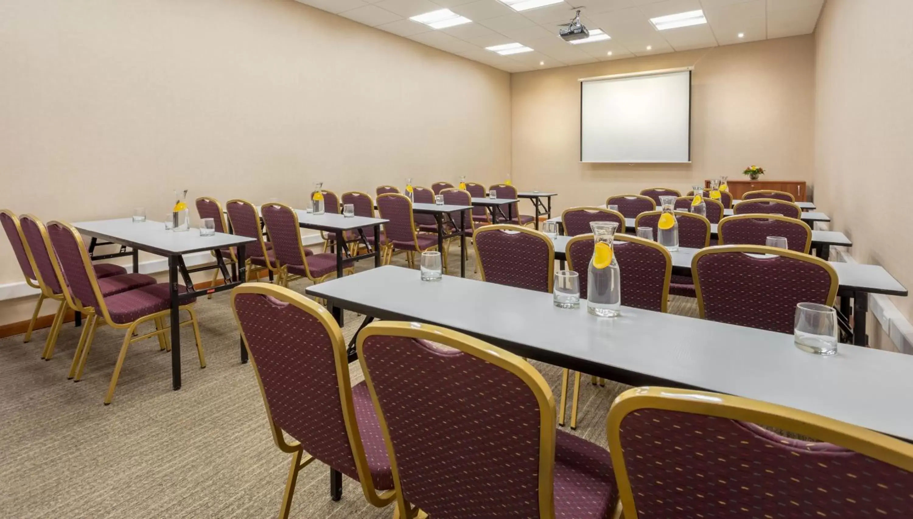 Business facilities in Geotel Antofagasta