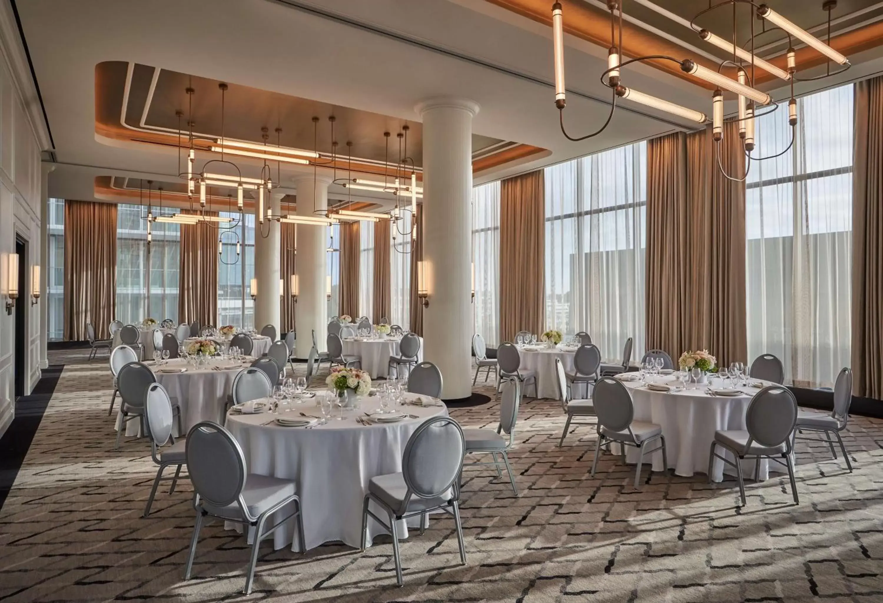 Banquet/Function facilities, Restaurant/Places to Eat in Pendry Washington DC - The Wharf