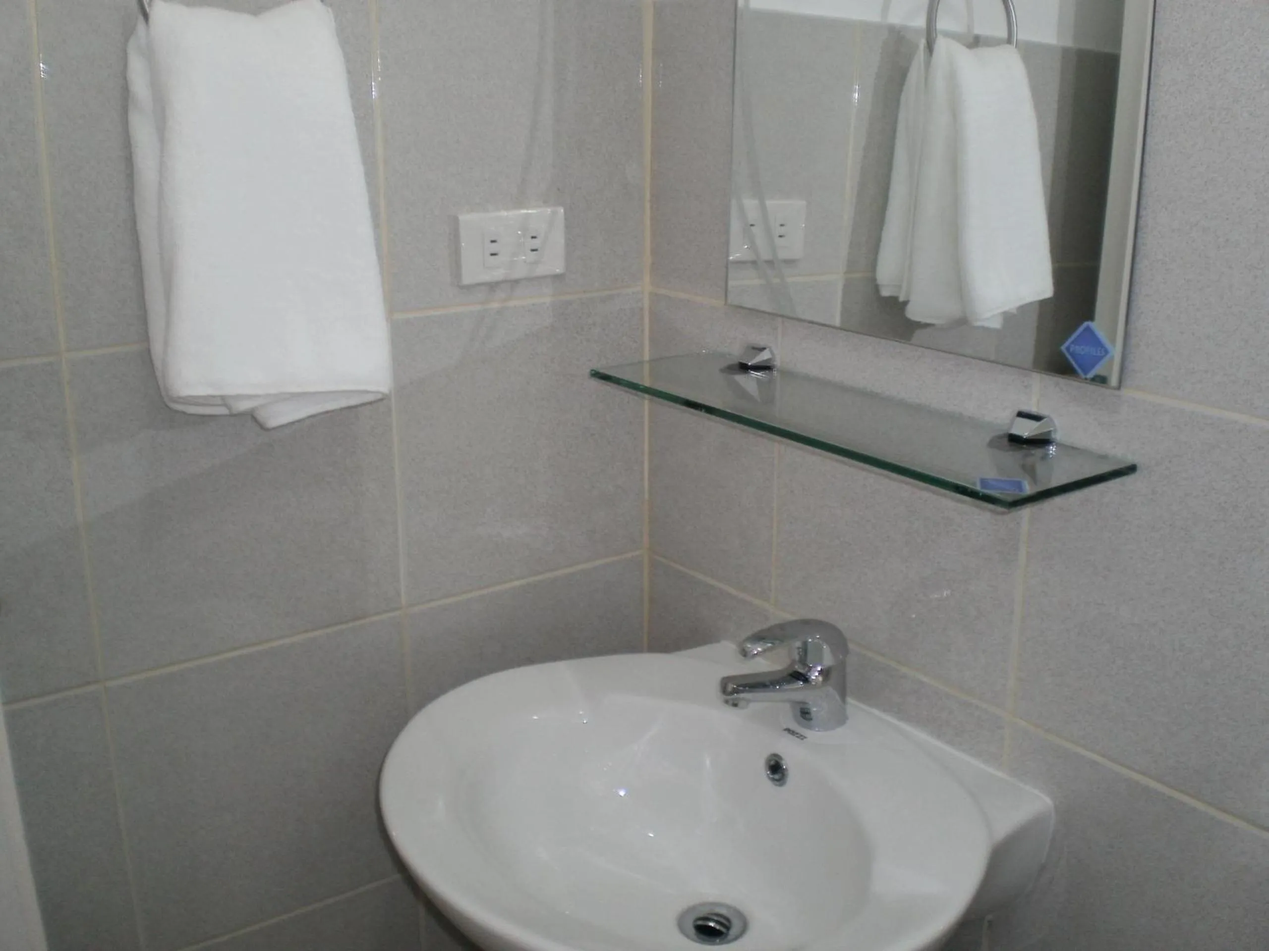 Bathroom in The Palines Apartment Hotel near Brittany Palazzo, Evia Mall Alabang