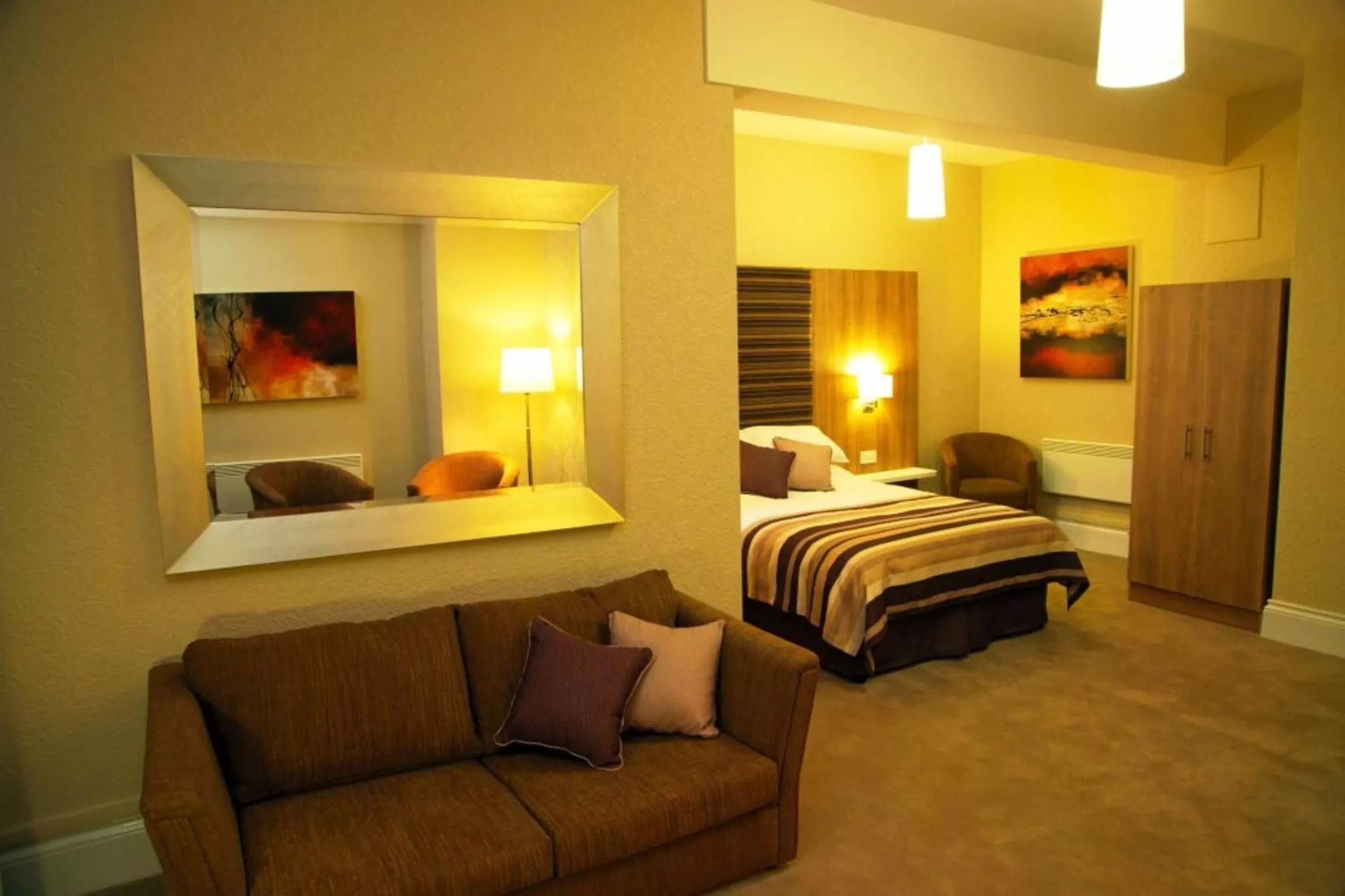 Bedroom, Bed in Hillscourt