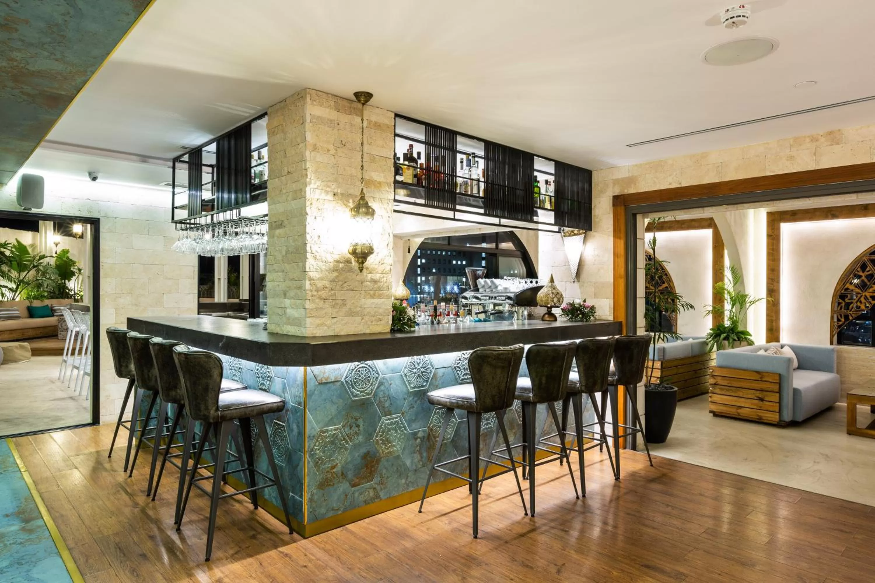 Nightclub / DJ in Ramada Olivie Nazareth